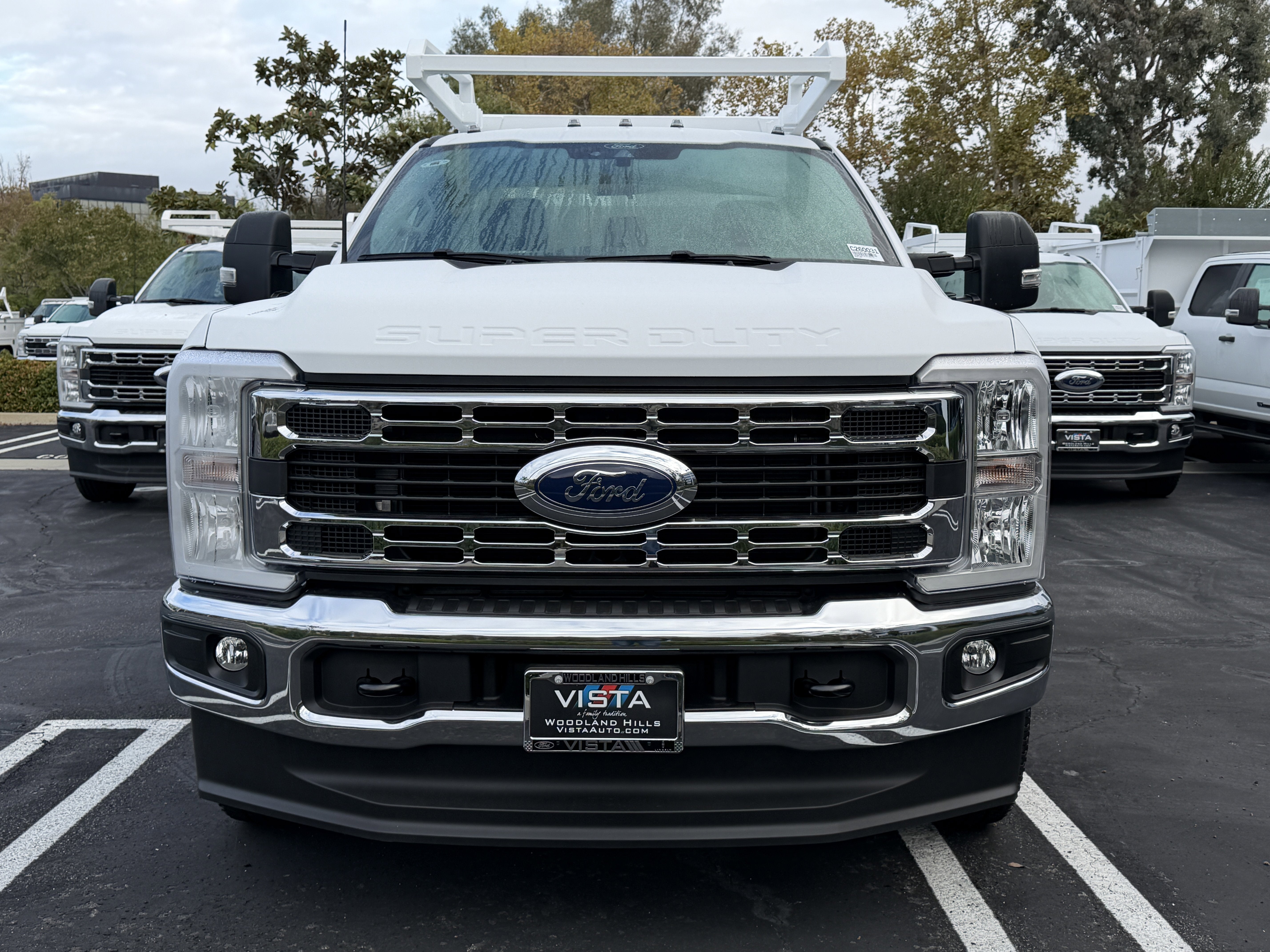 2026 Ford Super Duty F-350 DRW XL 4WD Reg Cab 145 WB 60 CA