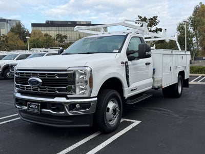 2026 Ford Super Duty F-350 DRW XL 4WD Reg Cab 145 WB 60 CA