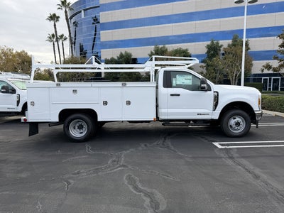 2026 Ford Super Duty F-350 DRW XL 4WD Reg Cab 145 WB 60 CA