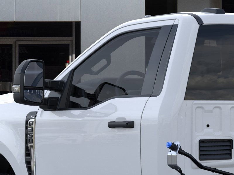2026 Ford Super Duty F-350 DRW XL 4WD Reg Cab 145 WB 60 CA