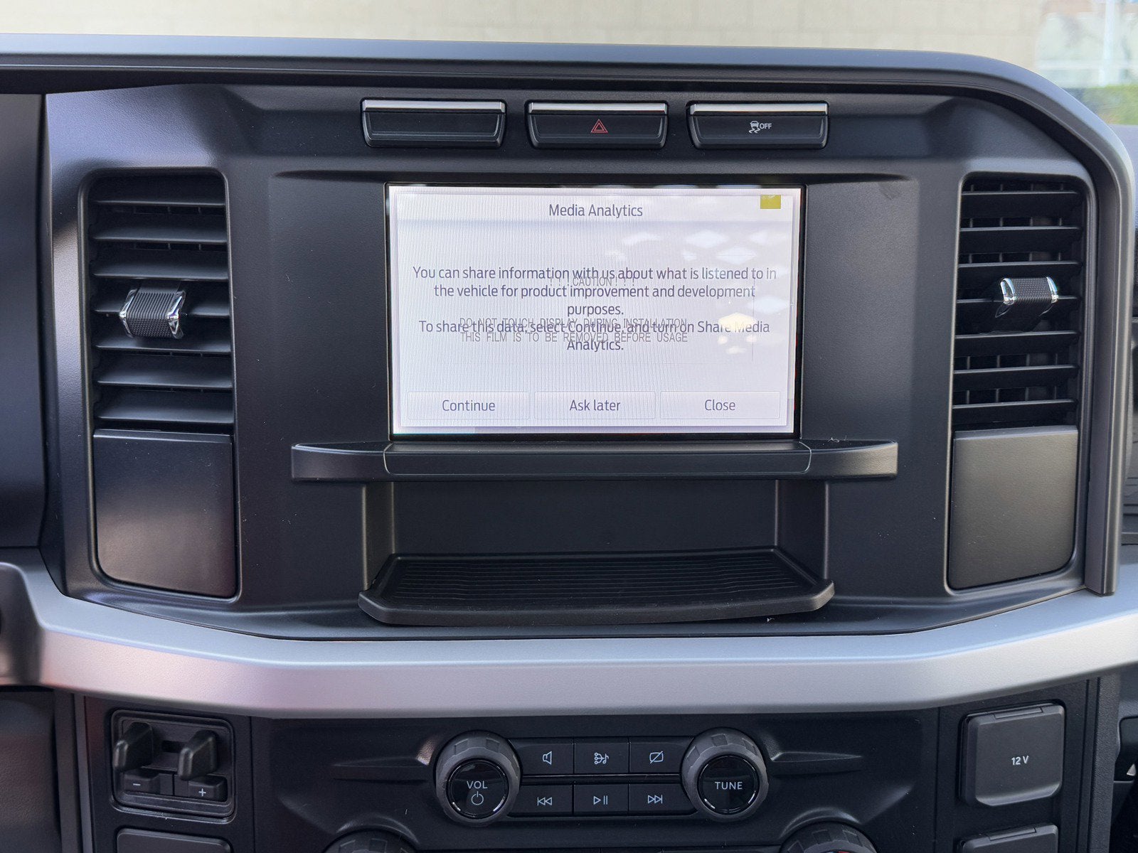 2024 Ford Super Duty F-450 DRW XL 2WD Reg Cab 145 WB 60 CA