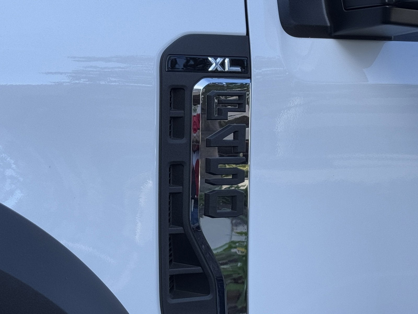 2024 Ford Super Duty F-450 DRW XL 2WD Reg Cab 145 WB 60 CA