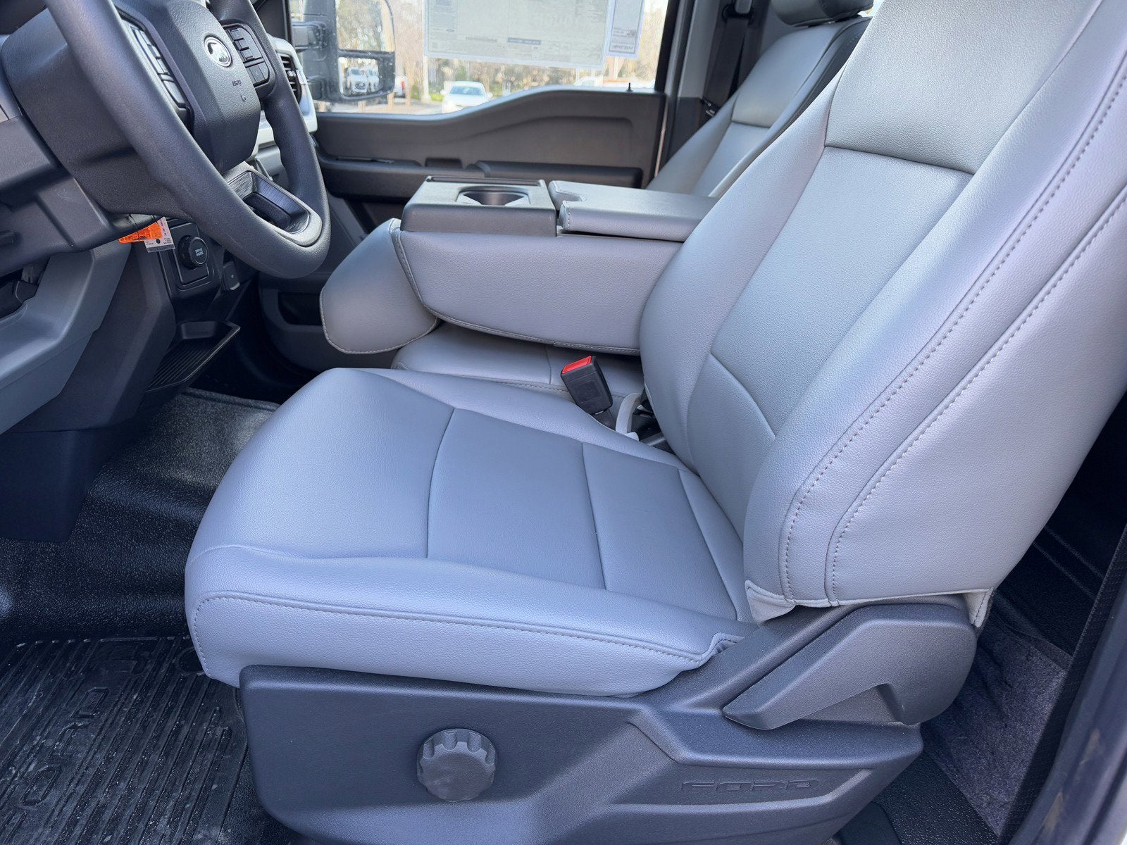 2024 Ford Super Duty F-450 DRW XL 2WD Reg Cab 145 WB 60 CA