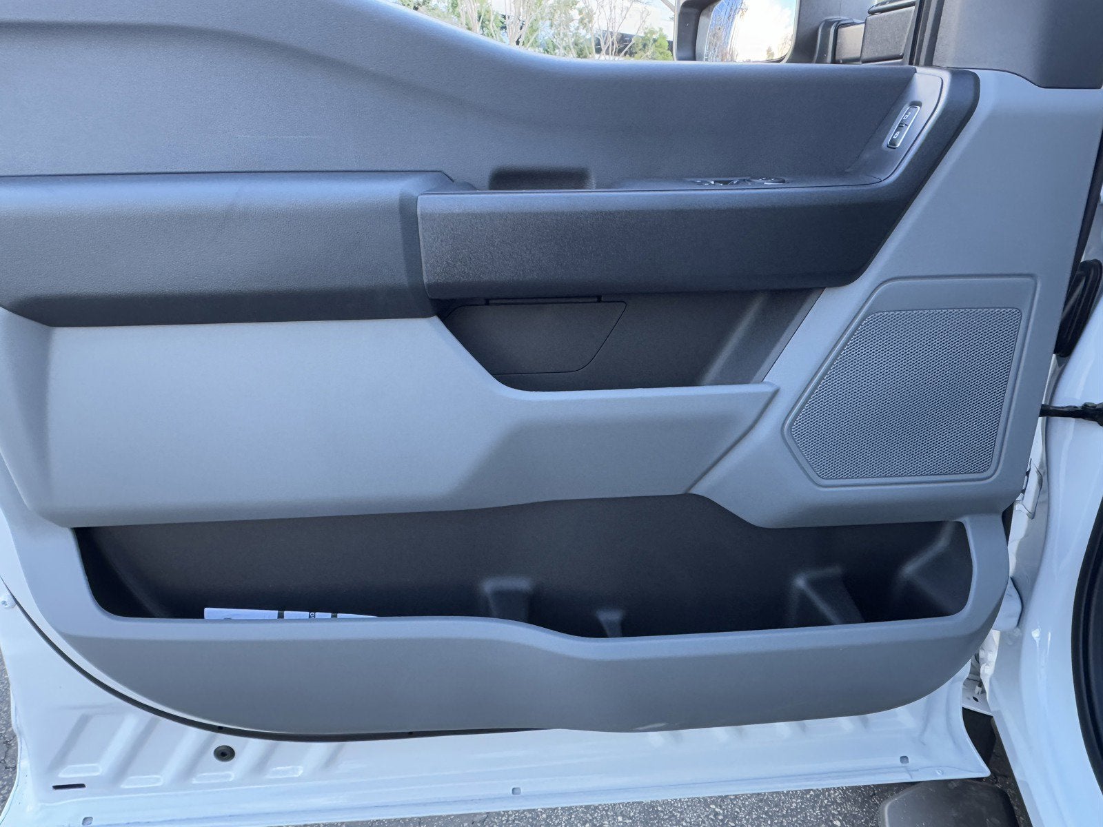 2024 Ford Super Duty F-450 DRW XL 2WD Reg Cab 145 WB 60 CA