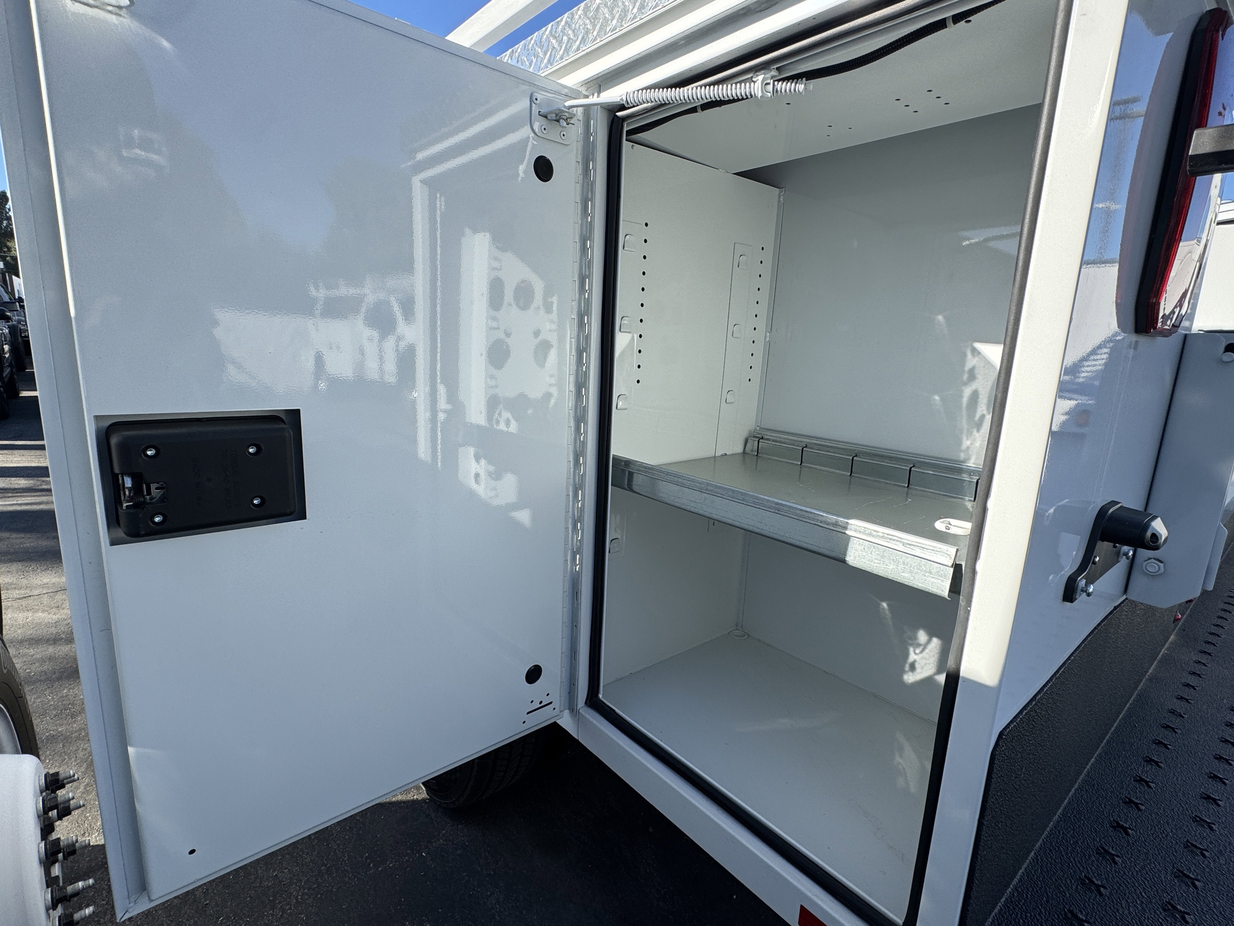 2024 Ford Super Duty F-450 DRW XL 2WD Reg Cab 145 WB 60 CA