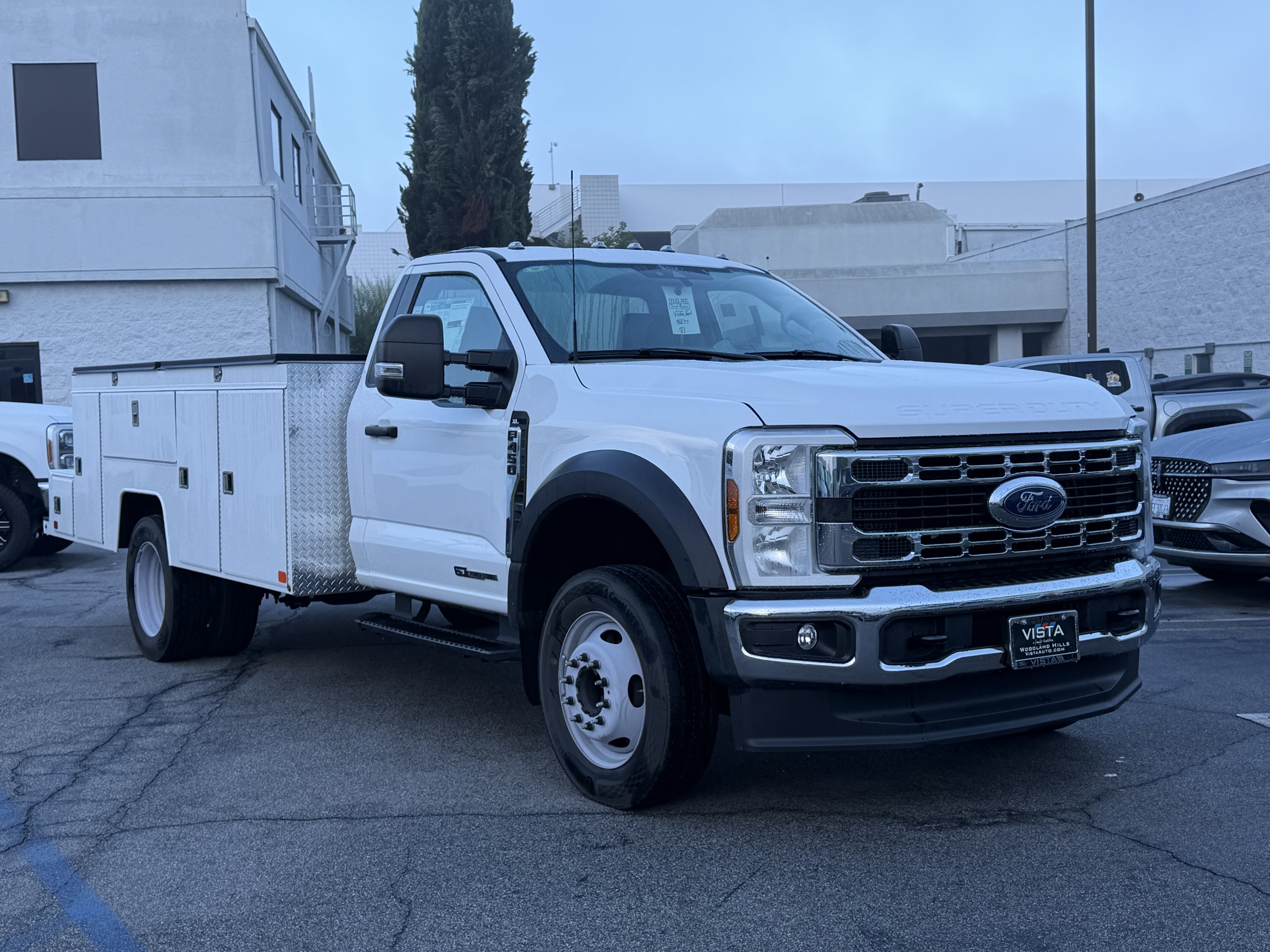 2024 Ford Super Duty F-450 DRW XL 2WD Reg Cab 145 WB 60 CA