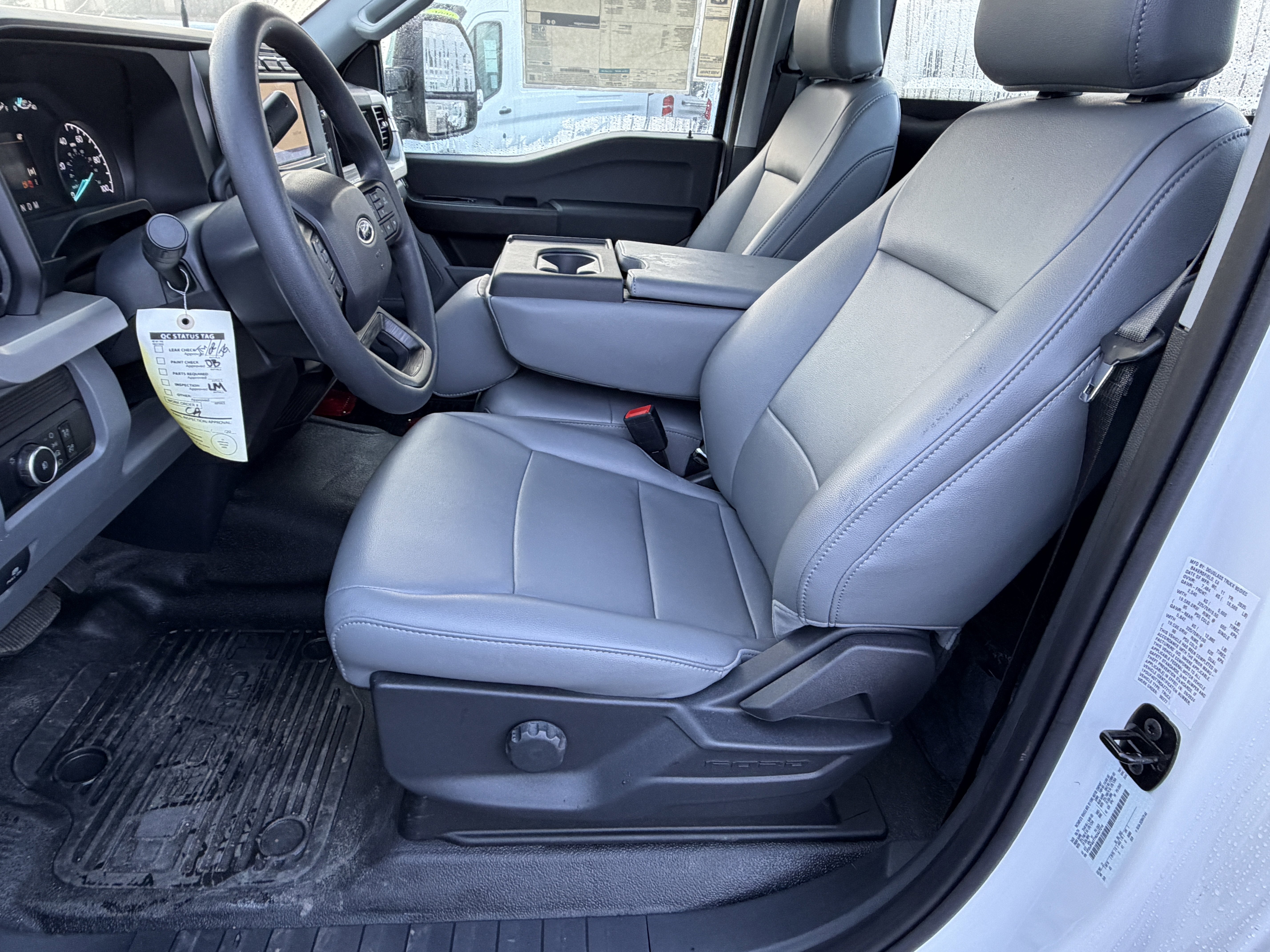 2024 Ford Super Duty F-450 DRW XL 2WD Reg Cab 145 WB 60 CA