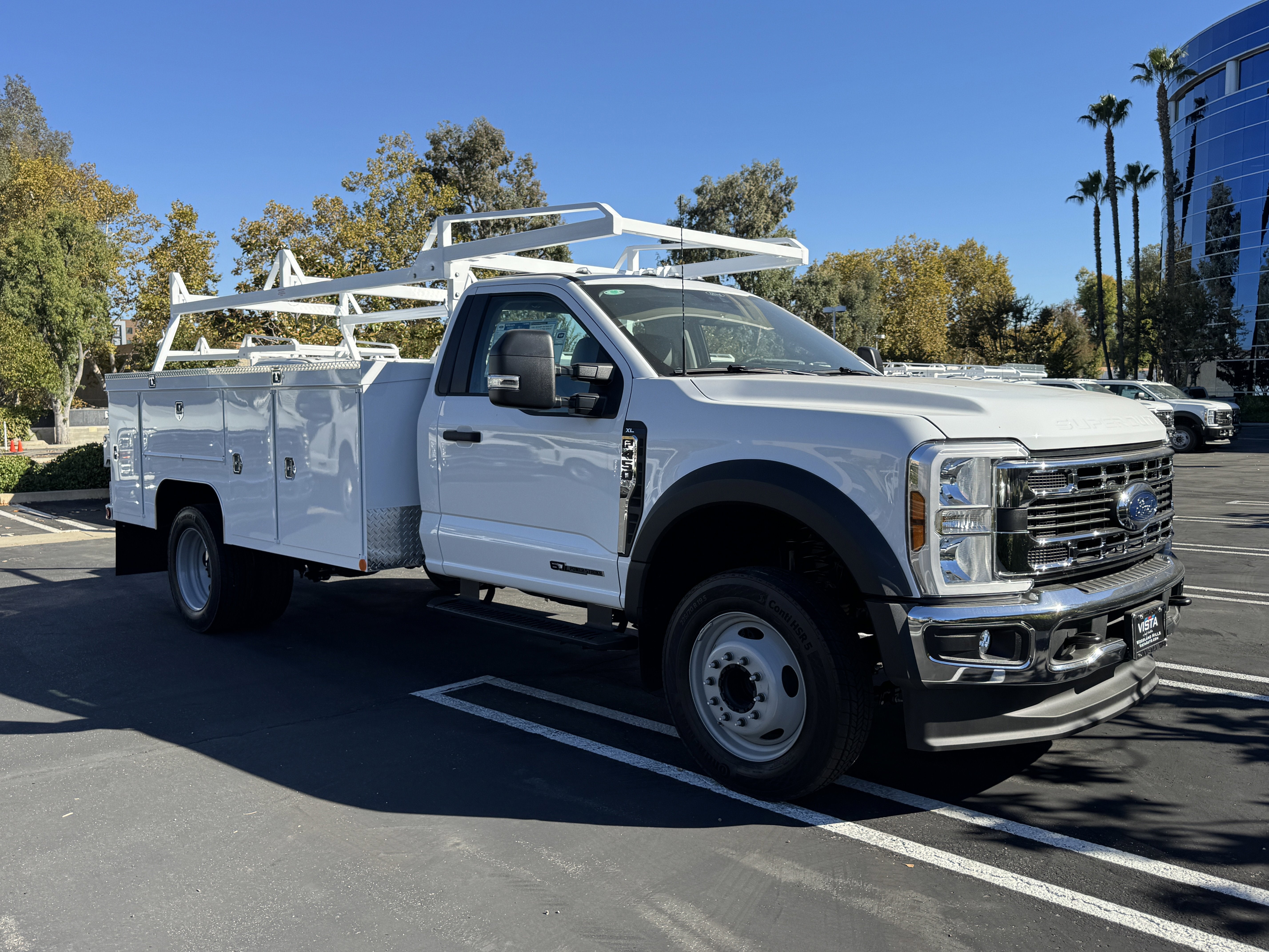 2025 Ford Super Duty F-450 DRW XL 2WD Reg Cab 169 WB 84 CA