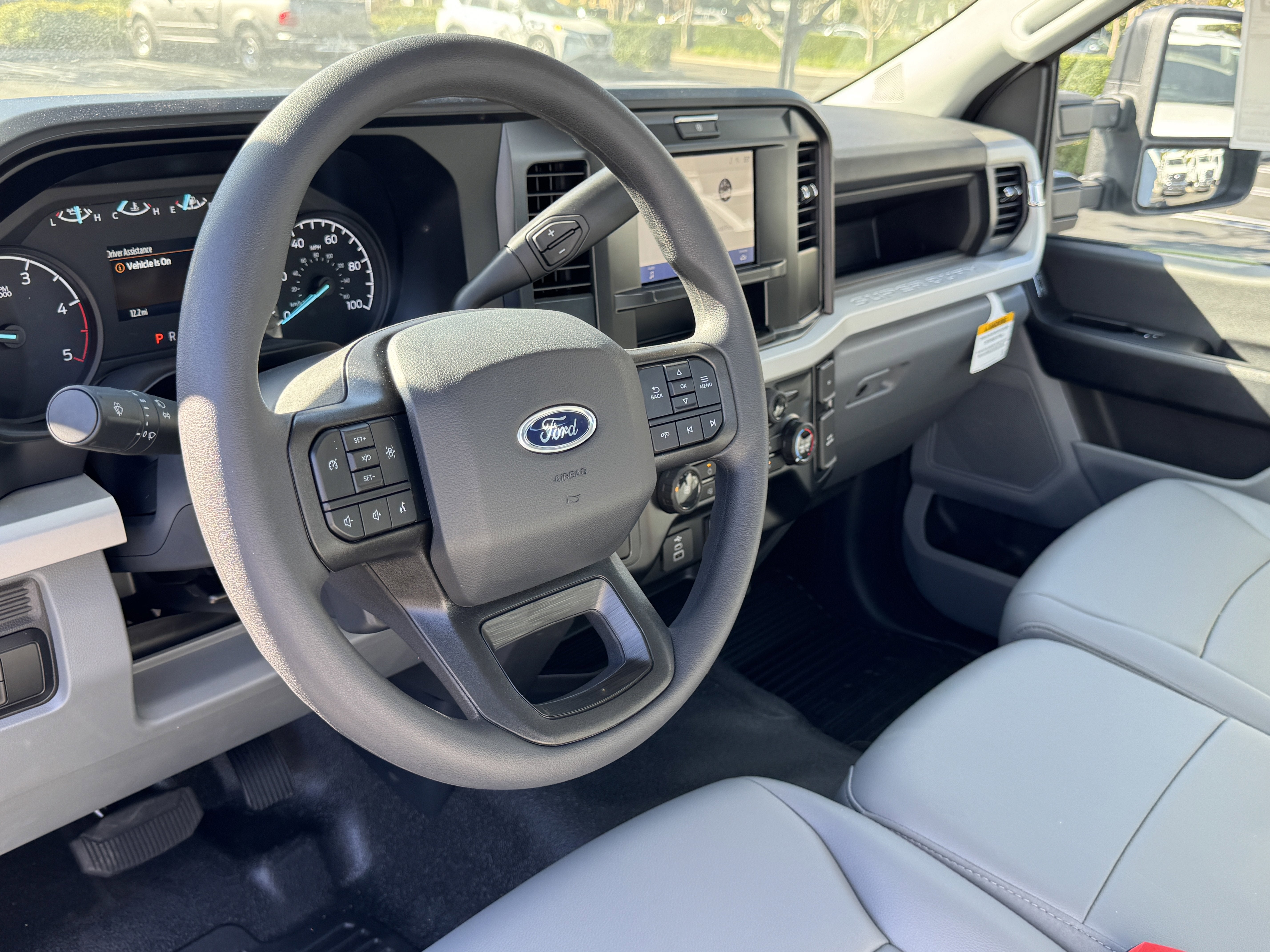 2025 Ford Super Duty F-450 DRW XL 2WD Reg Cab 169 WB 84 CA