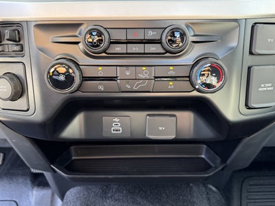 2025 Ford Super Duty F-450 DRW XL 2WD Reg Cab 169 WB 84 CA