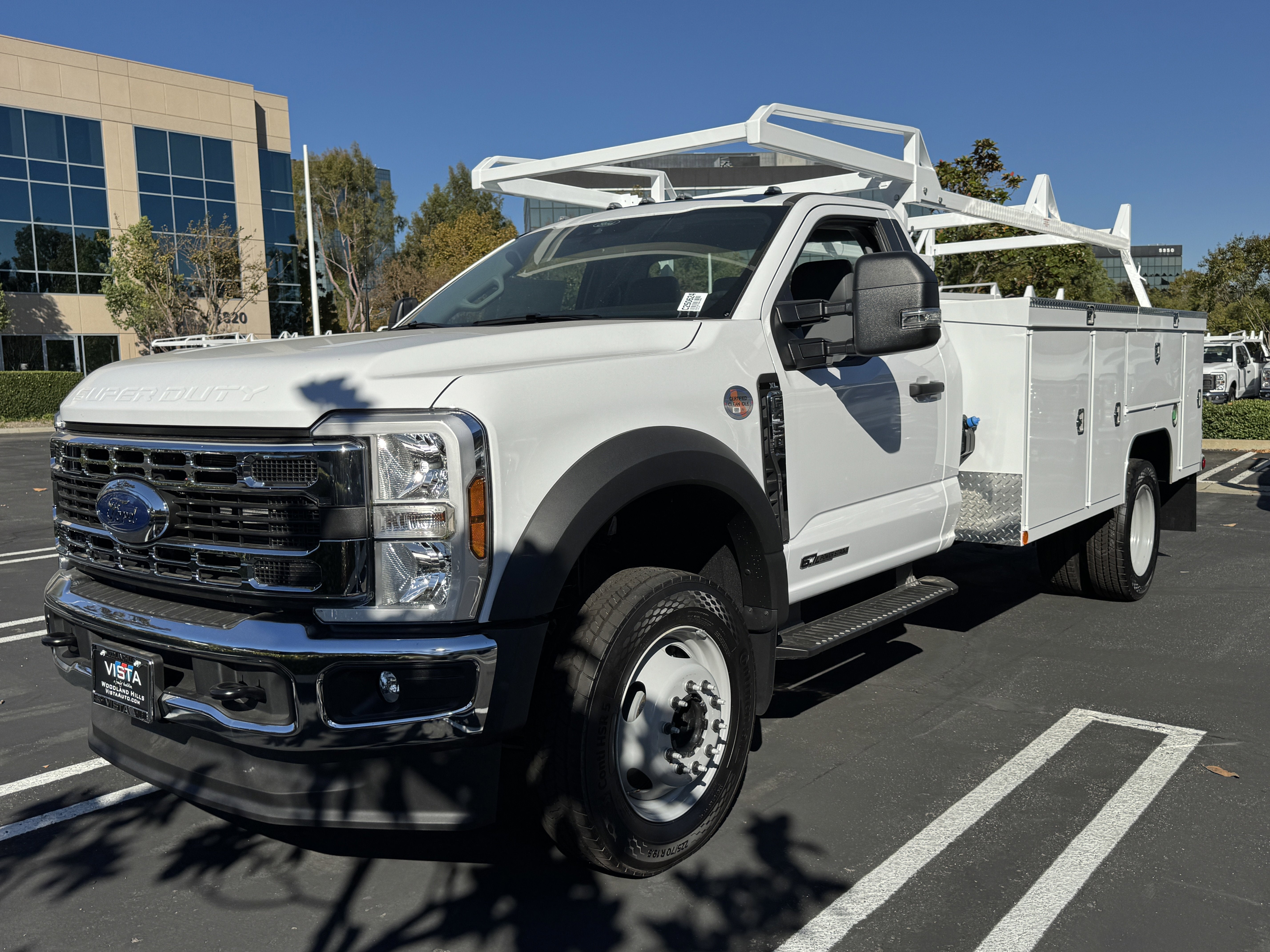 2025 Ford Super Duty F-450 DRW XL 2WD Reg Cab 169 WB 84 CA