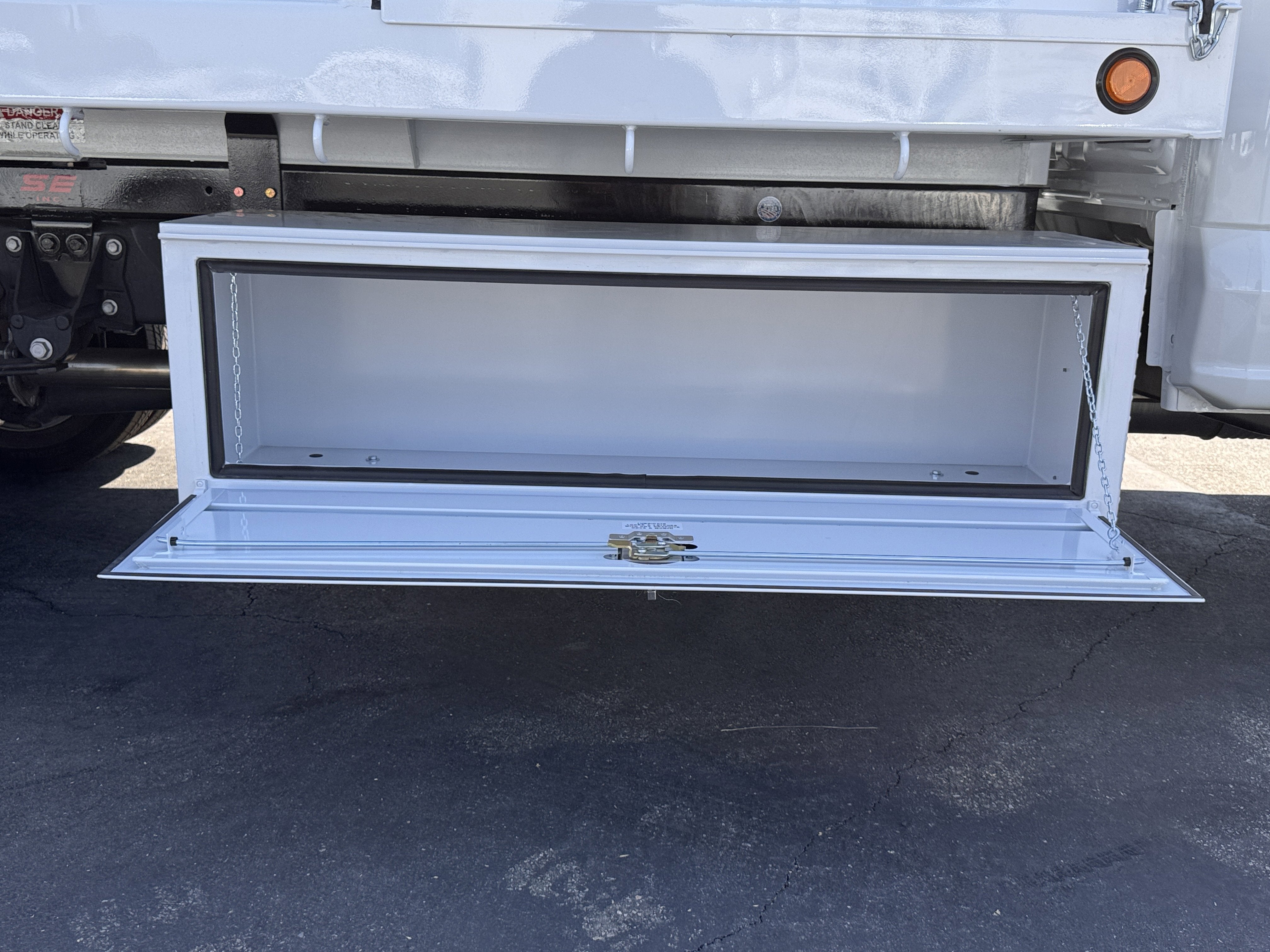 2024 Ford Super Duty F-450 DRW XL 4WD Reg Cab 145 WB 60 CA