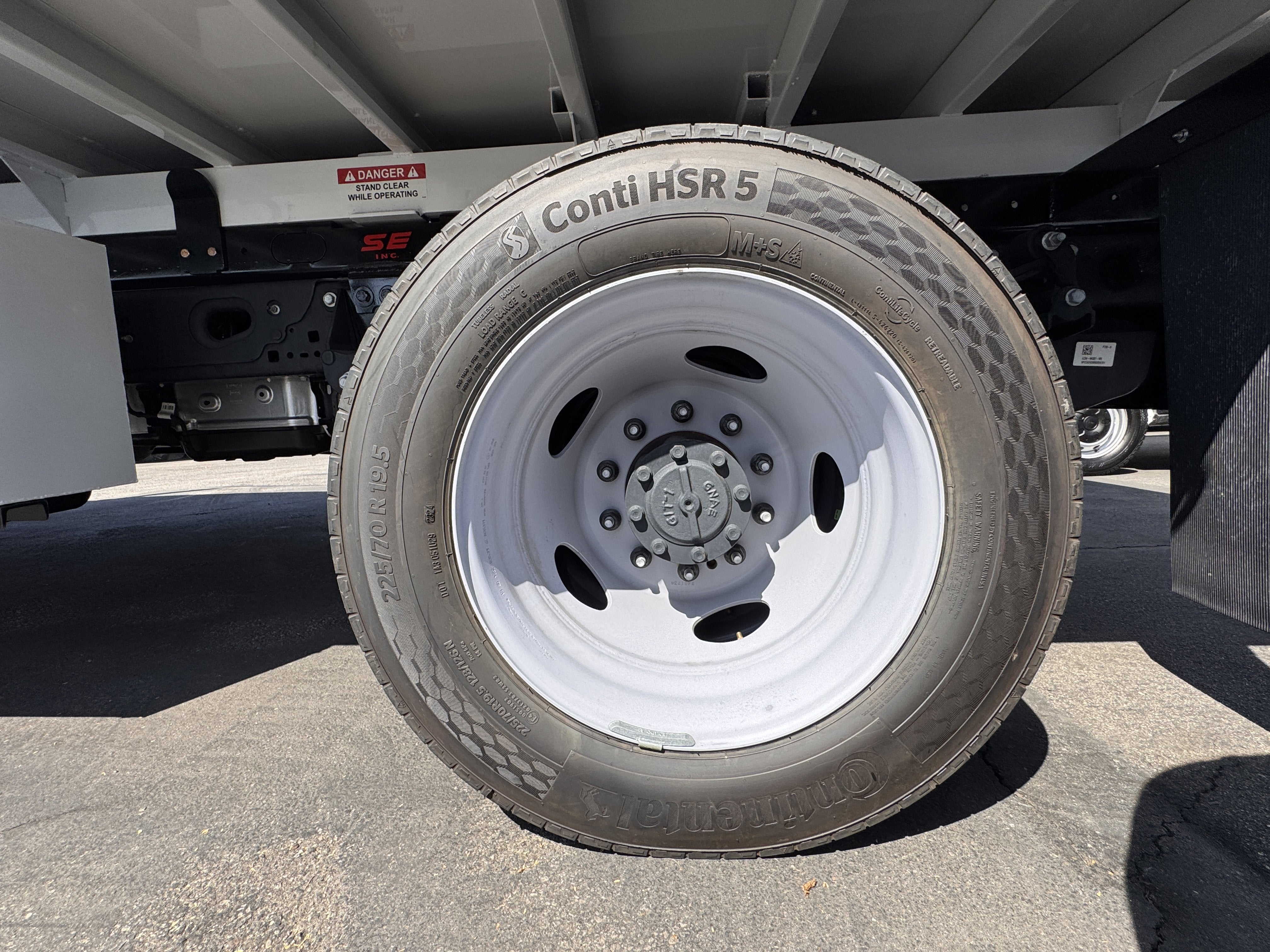 2024 Ford Super Duty F-450 DRW XL 4WD Reg Cab 145 WB 60 CA