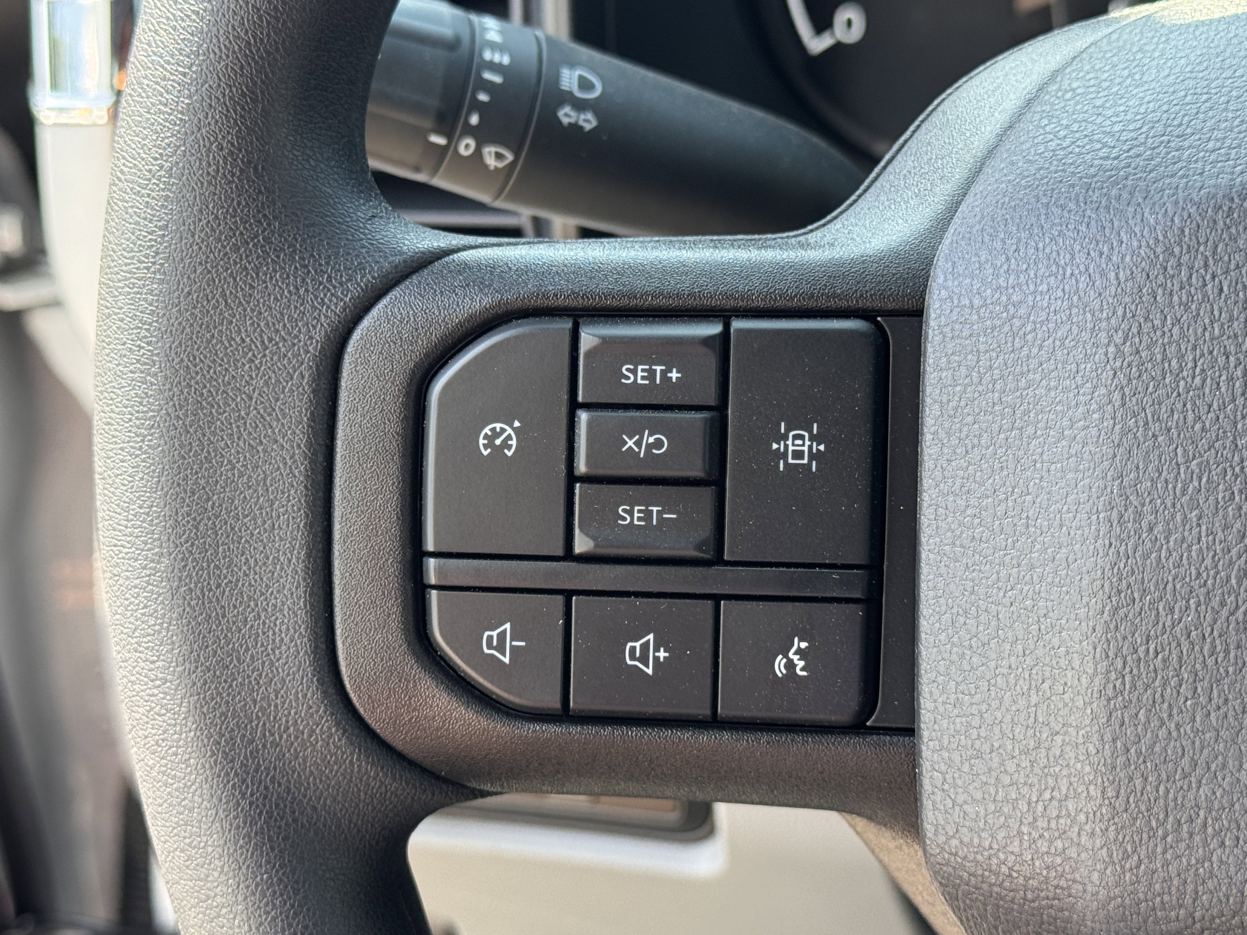 2024 Ford Super Duty F-450 DRW XL 4WD Reg Cab 145 WB 60 CA