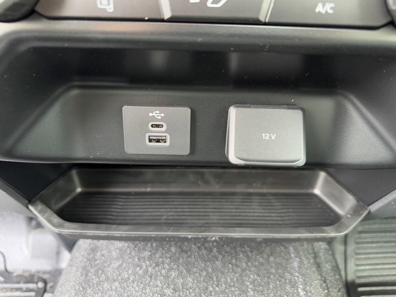 2024 Ford Super Duty F-550 DRW XL 2WD Reg Cab 145 WB 60 CA