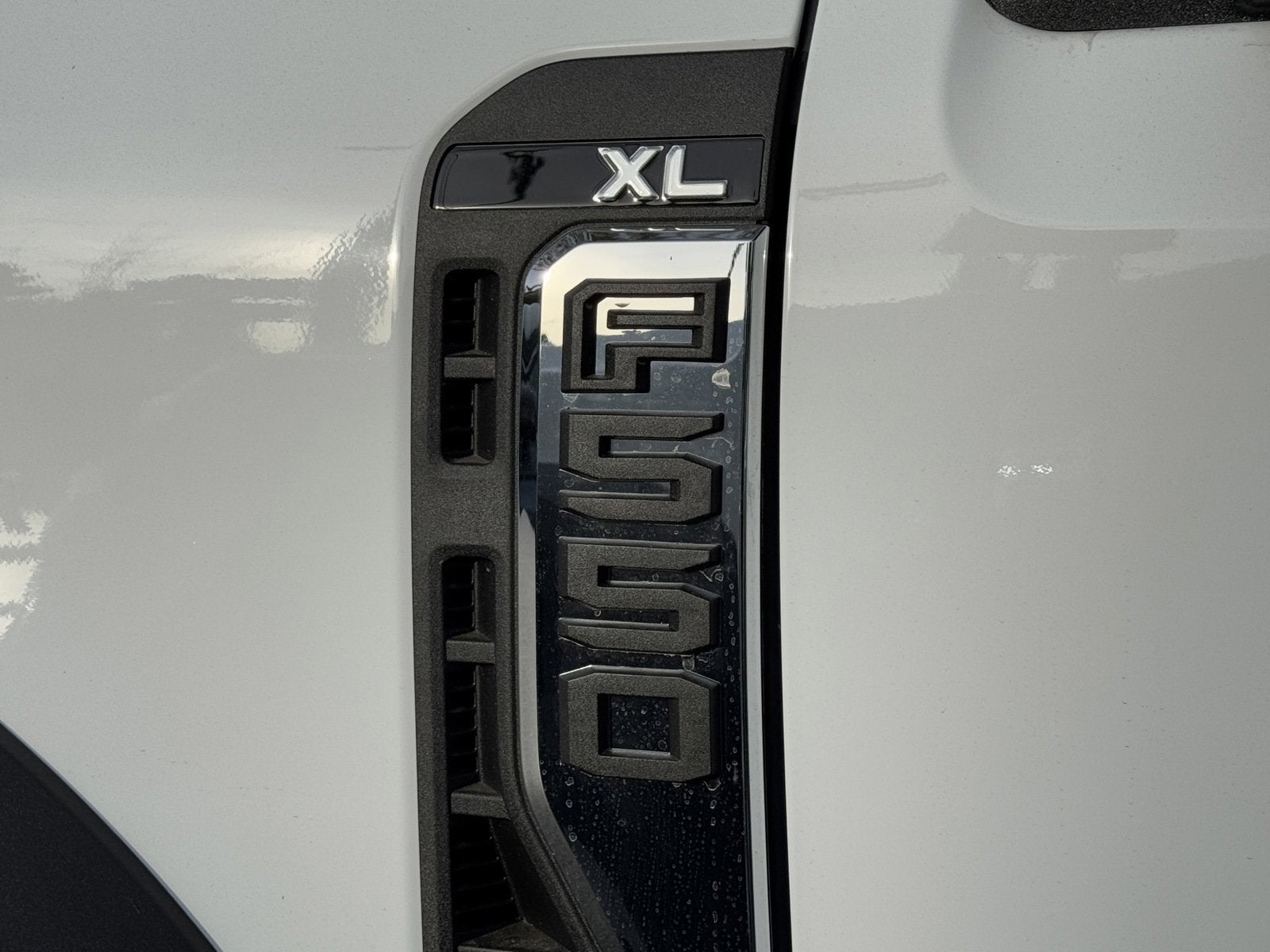 2024 Ford Super Duty F-550 DRW XL 2WD Reg Cab 145 WB 60 CA