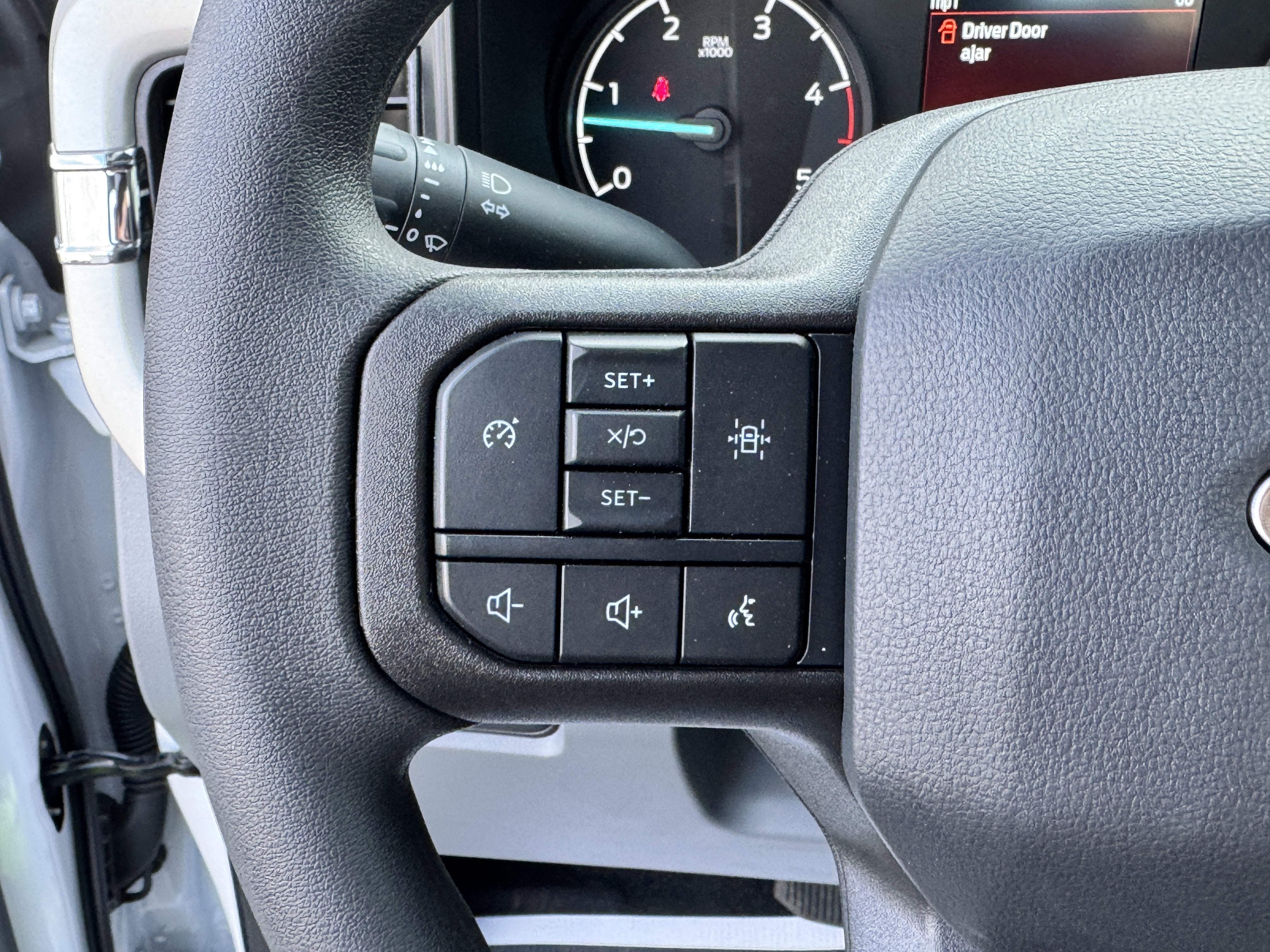 2024 Ford Super Duty F-550 DRW XL 2WD Reg Cab 145 WB 60 CA