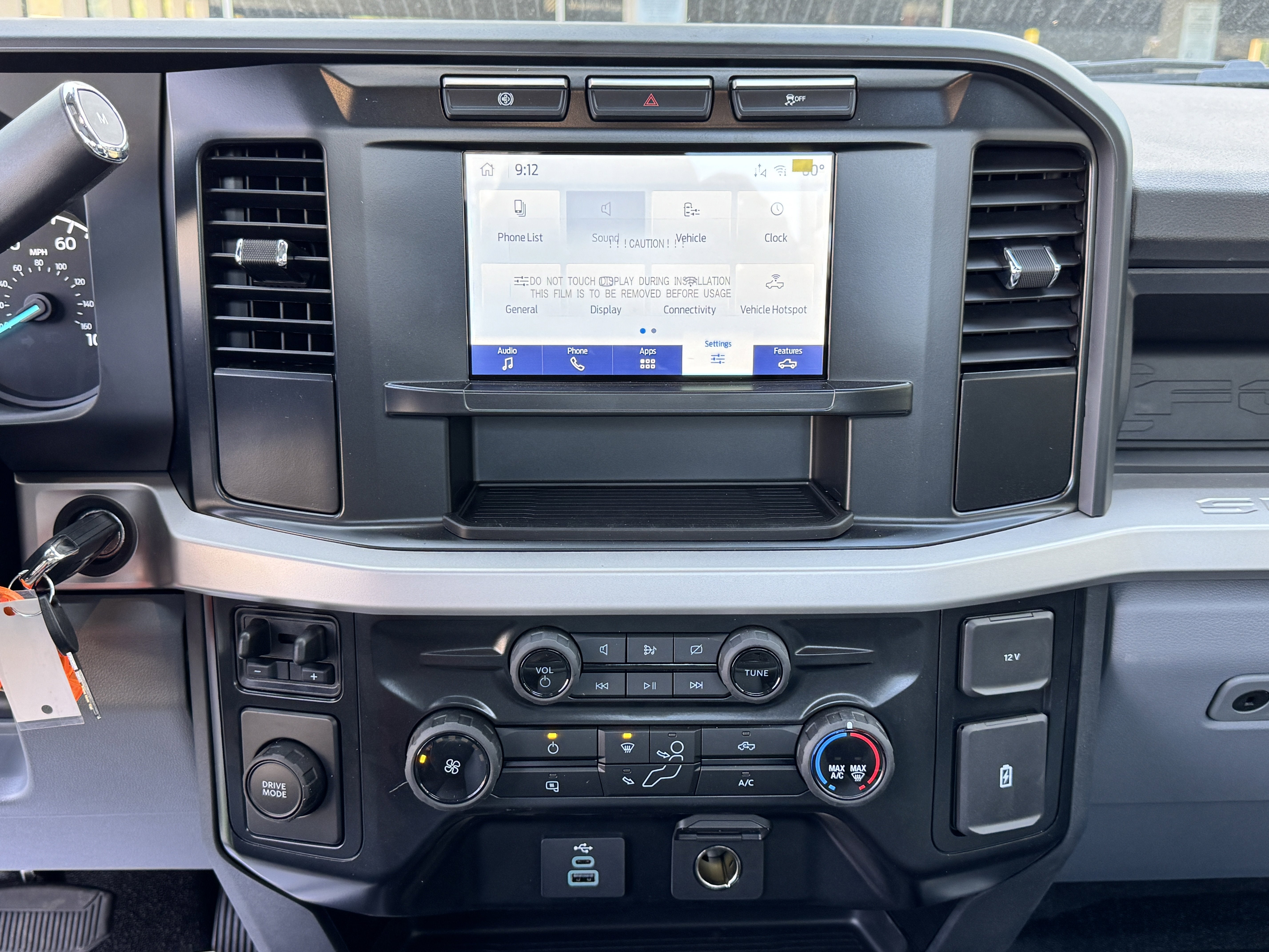 2024 Ford Super Duty F-550 DRW XL 2WD Reg Cab 145 WB 60 CA