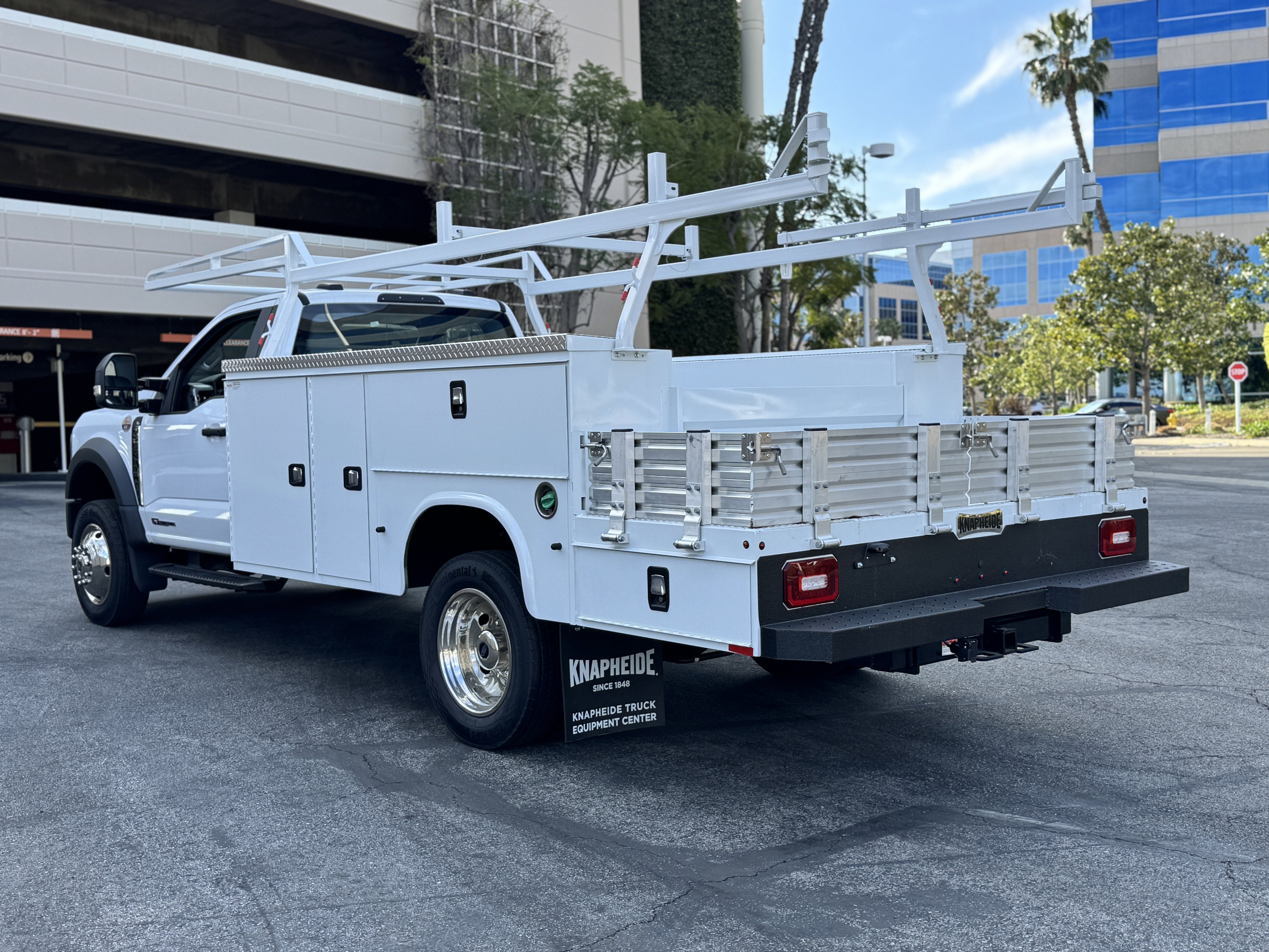 2024 Ford Super Duty F-550 DRW XL 2WD Reg Cab 145 WB 60 CA