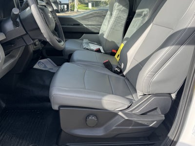 2024 Ford Super Duty F-550 DRW XL