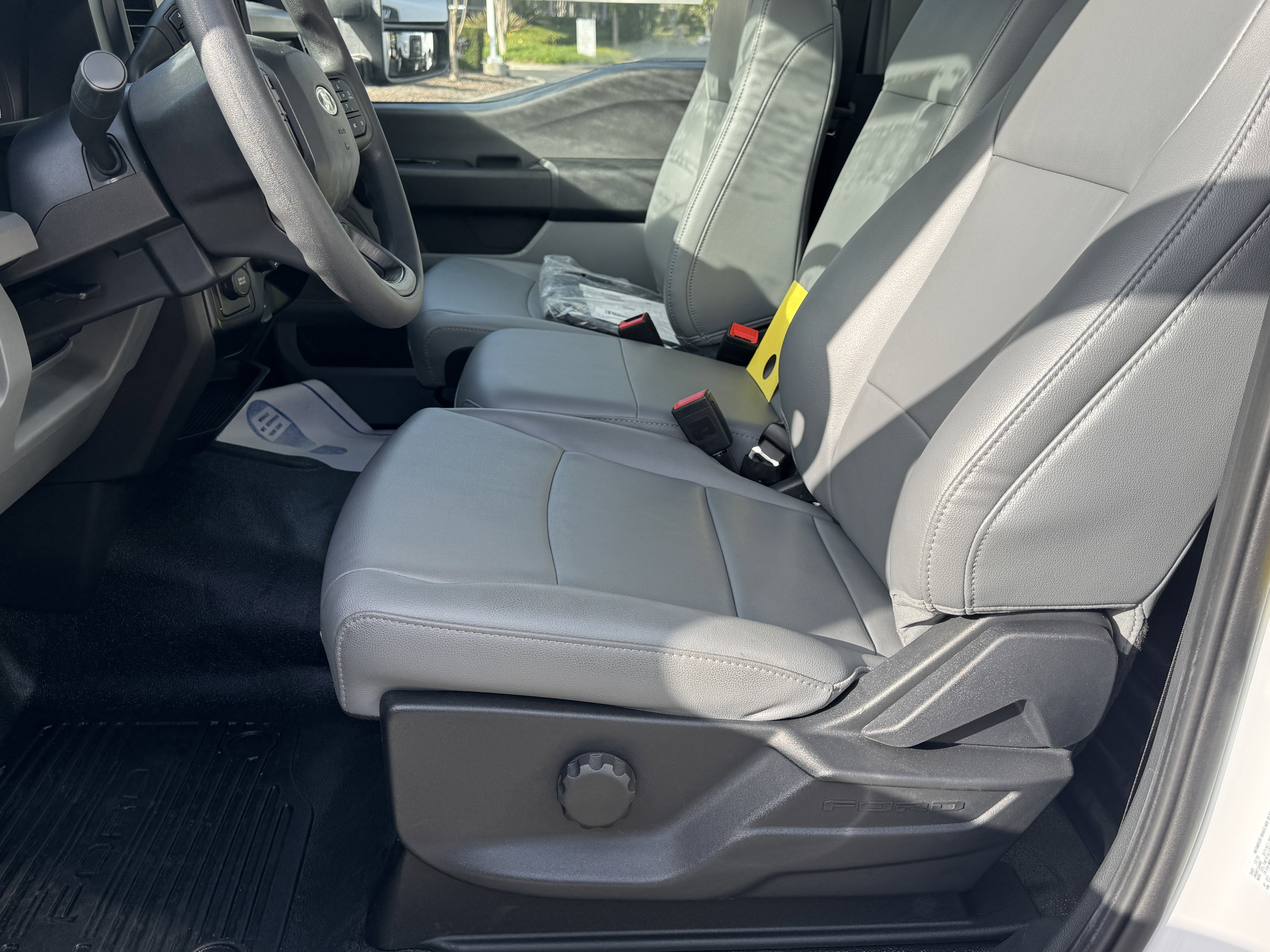 2024 Ford Super Duty F-550 DRW XL