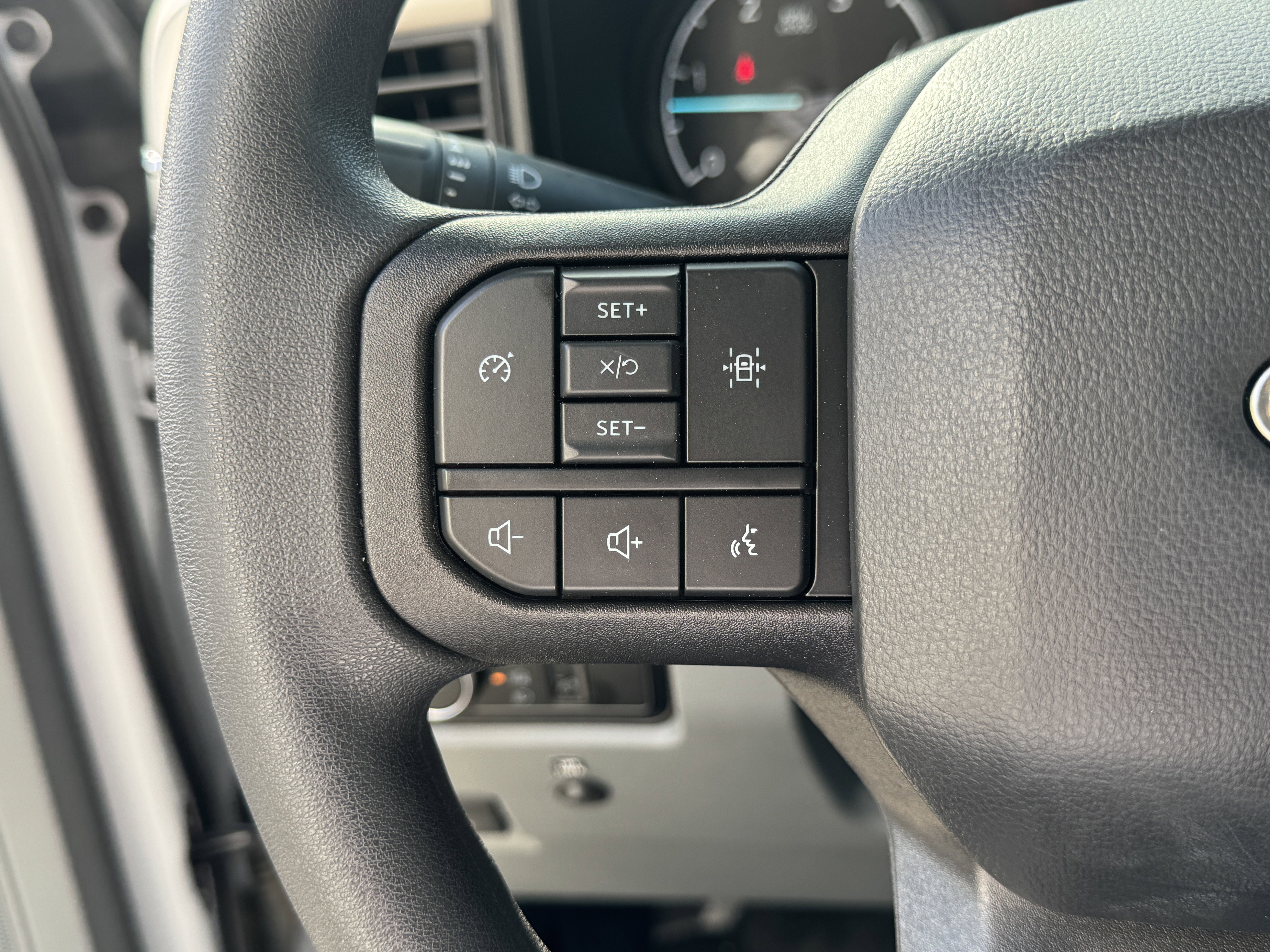 2024 Ford Super Duty F-550 DRW XL