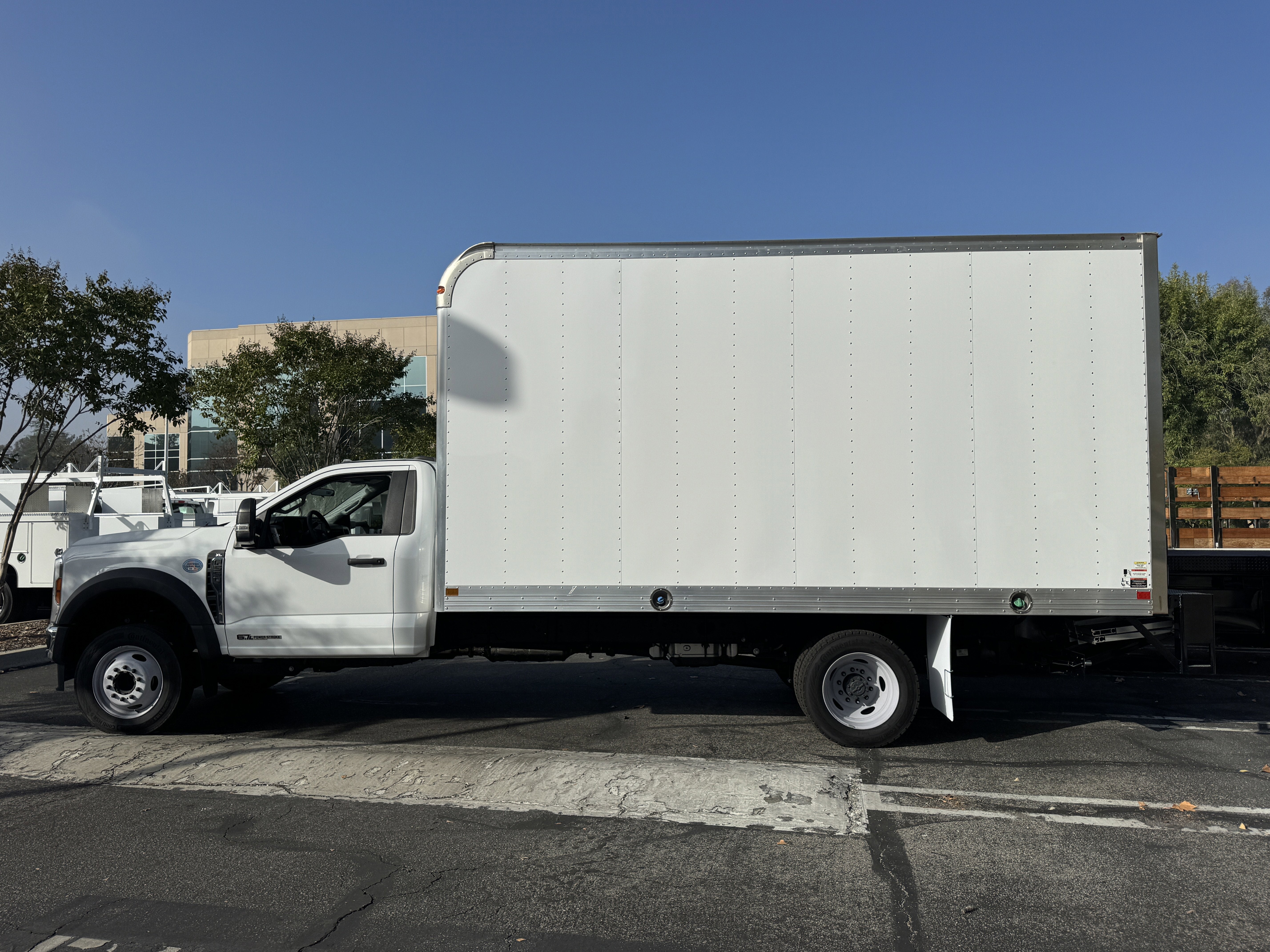 2024 Ford Super Duty F-550 DRW XL