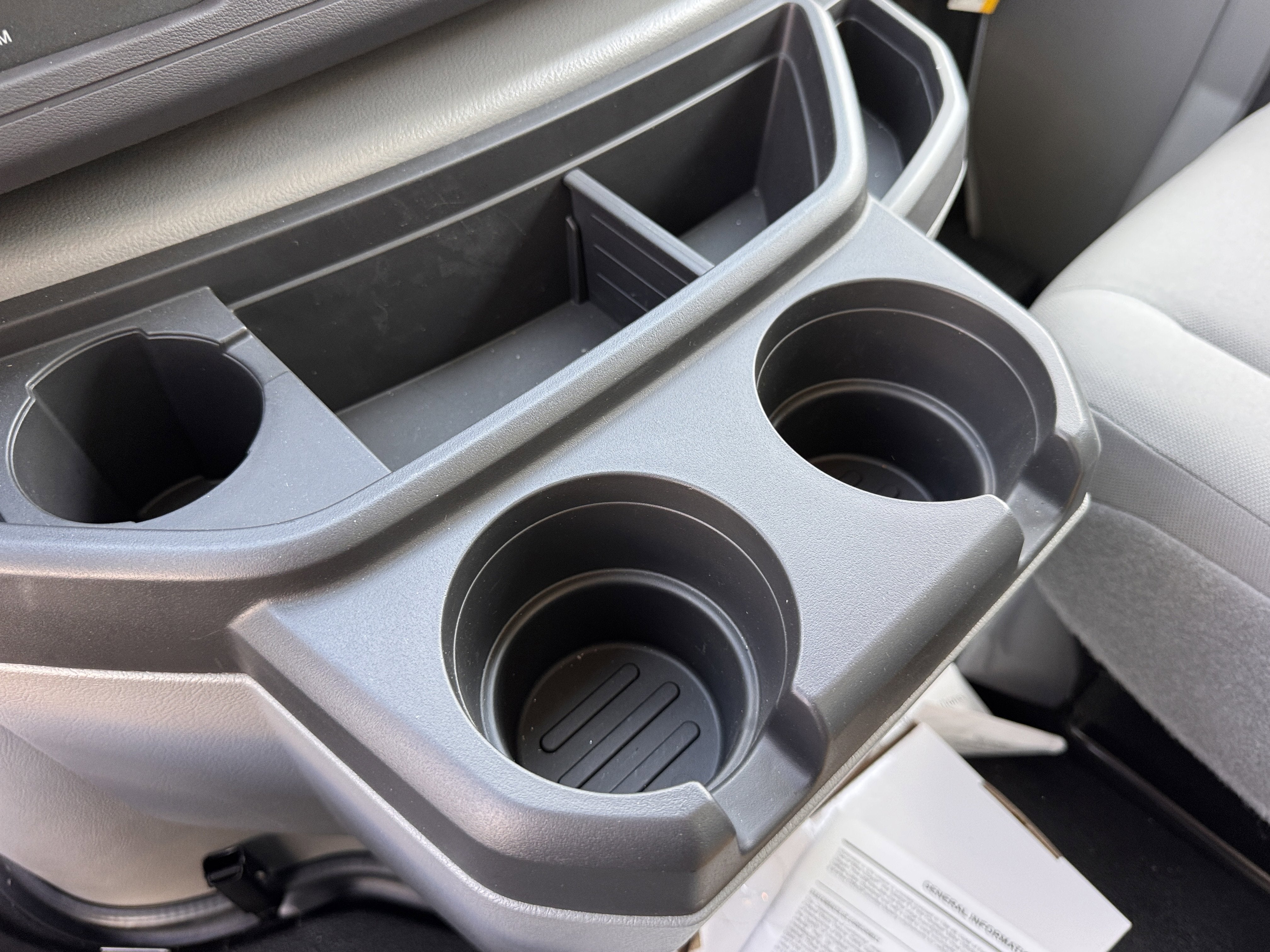 2025 Ford E-Series Cutaway E-350 SRW 138 WB