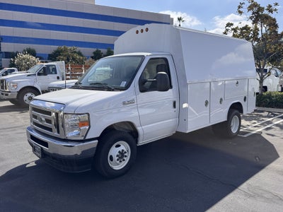 2025 Ford E-Series Cutaway E-350 SRW 138 WB