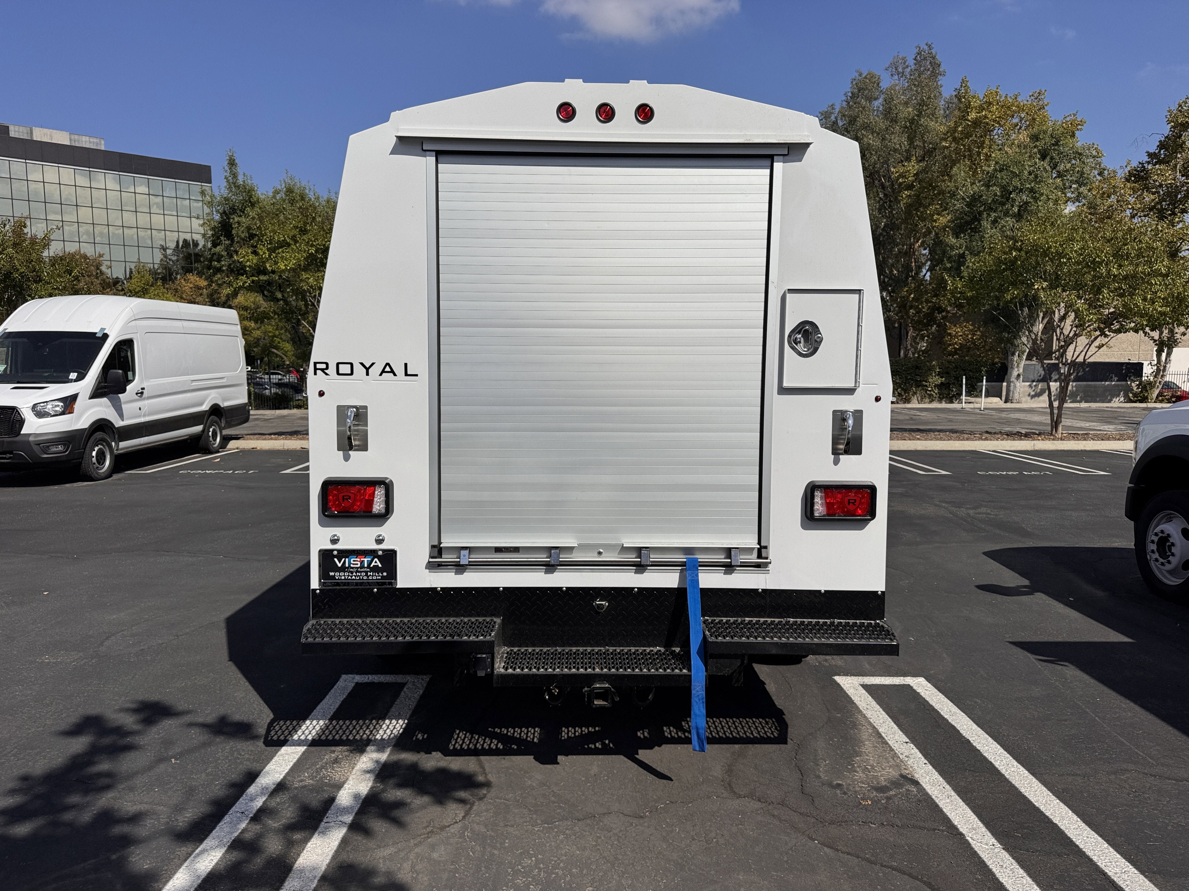 2025 Ford E-Series Cutaway E-350 SRW 138 WB