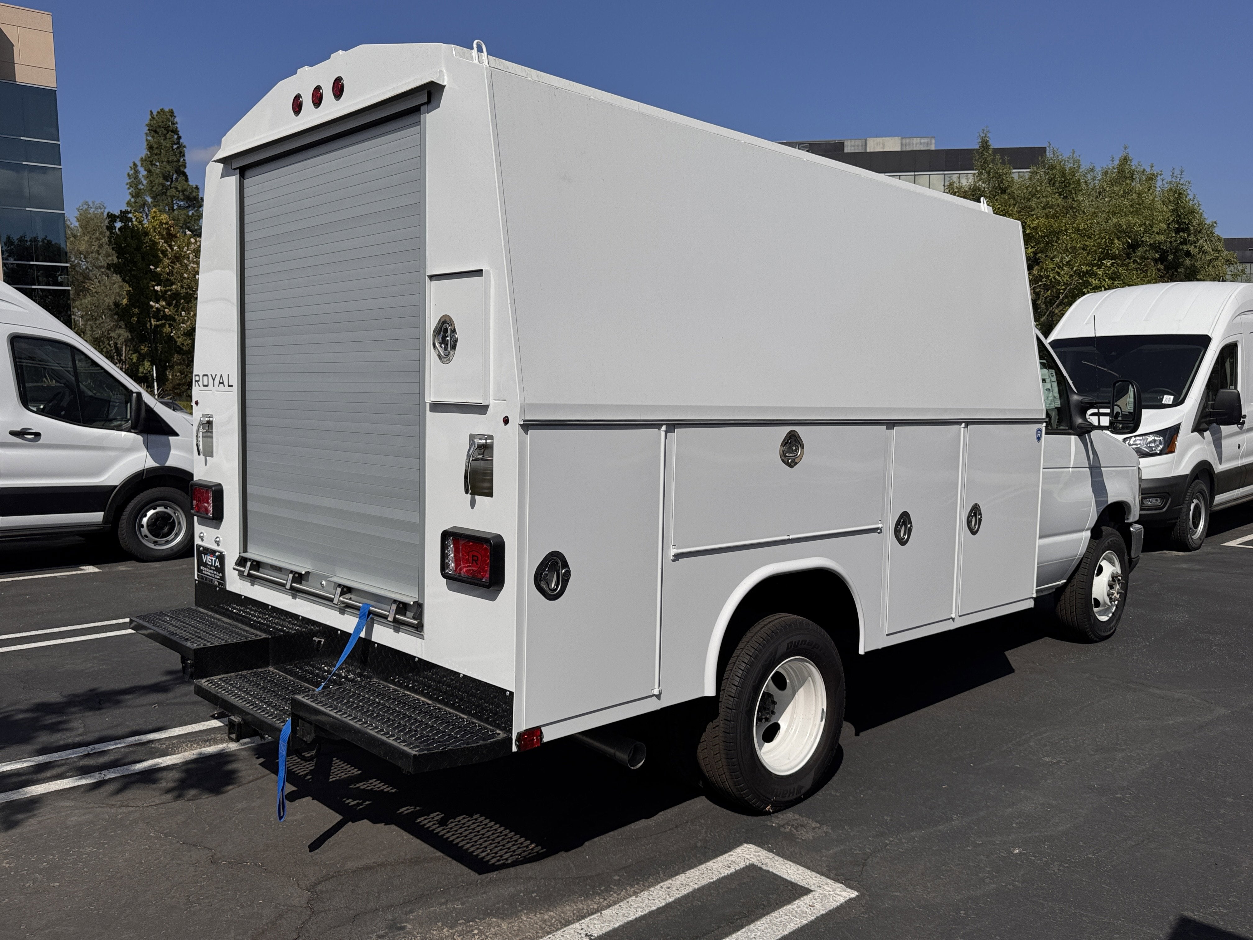 2025 Ford E-Series Cutaway E-350 SRW 138 WB