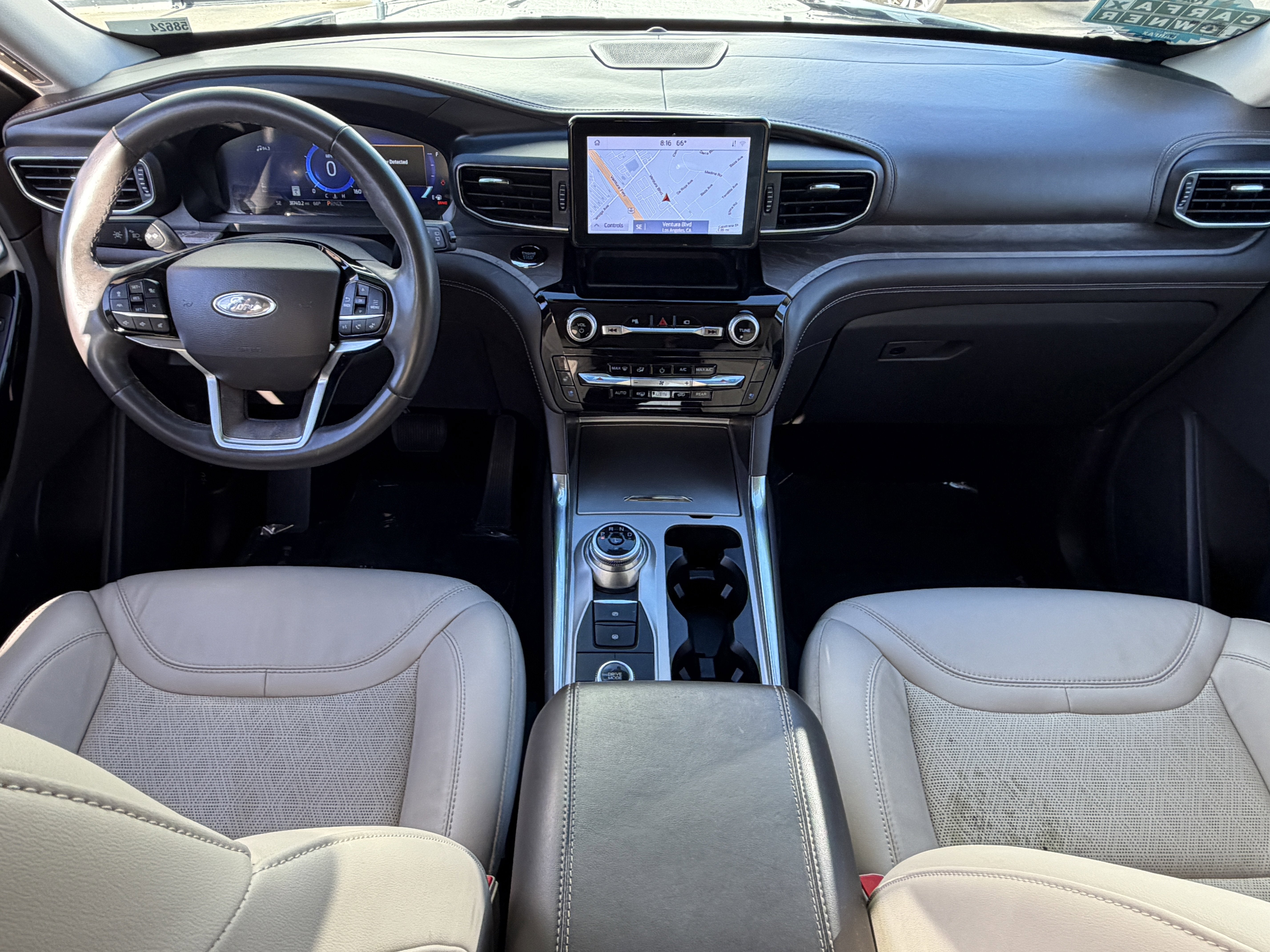 2023 Ford Explorer Platinum