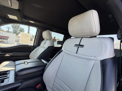 2023 Ford F-150 Lightning Platinum 4WD SuperCrew 5.5' Box