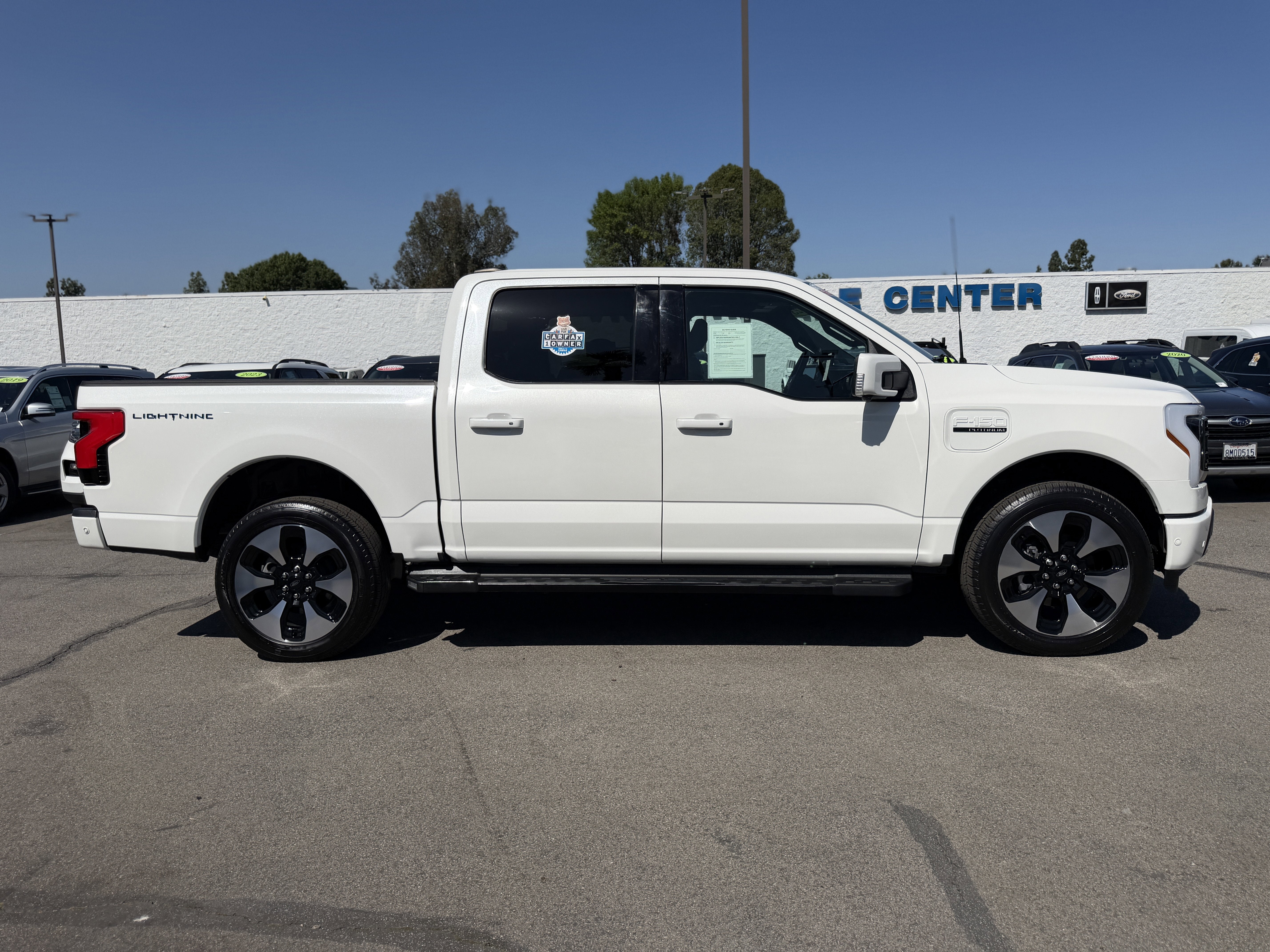 2023 Ford F-150 Lightning Platinum 4WD SuperCrew 5.5' Box