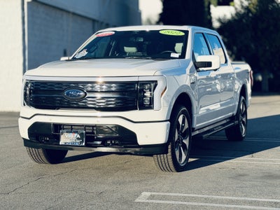 2022 Ford F-150 Lightning Platinum 4WD SuperCrew 5.5' Box