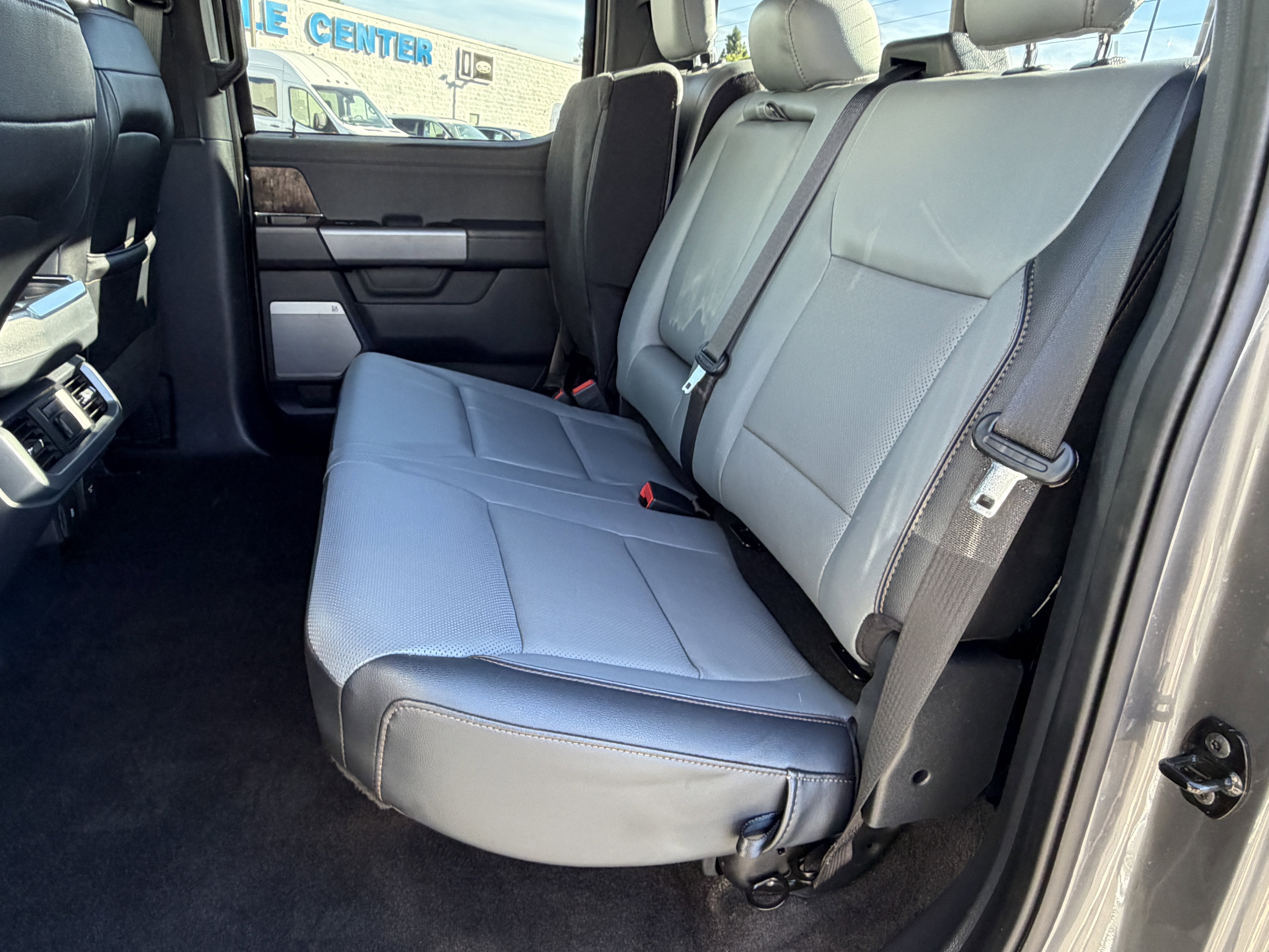 2023 Ford F-150 Lightning LARIAT