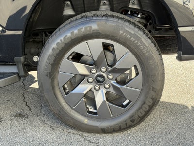2024 Ford F-150 Lightning Flash