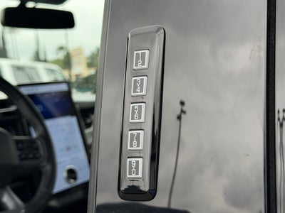 2024 Ford F-150 Lightning Flash