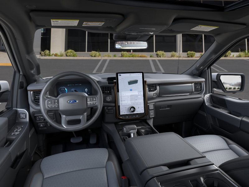 2025 Ford F-150 Lightning LARIAT