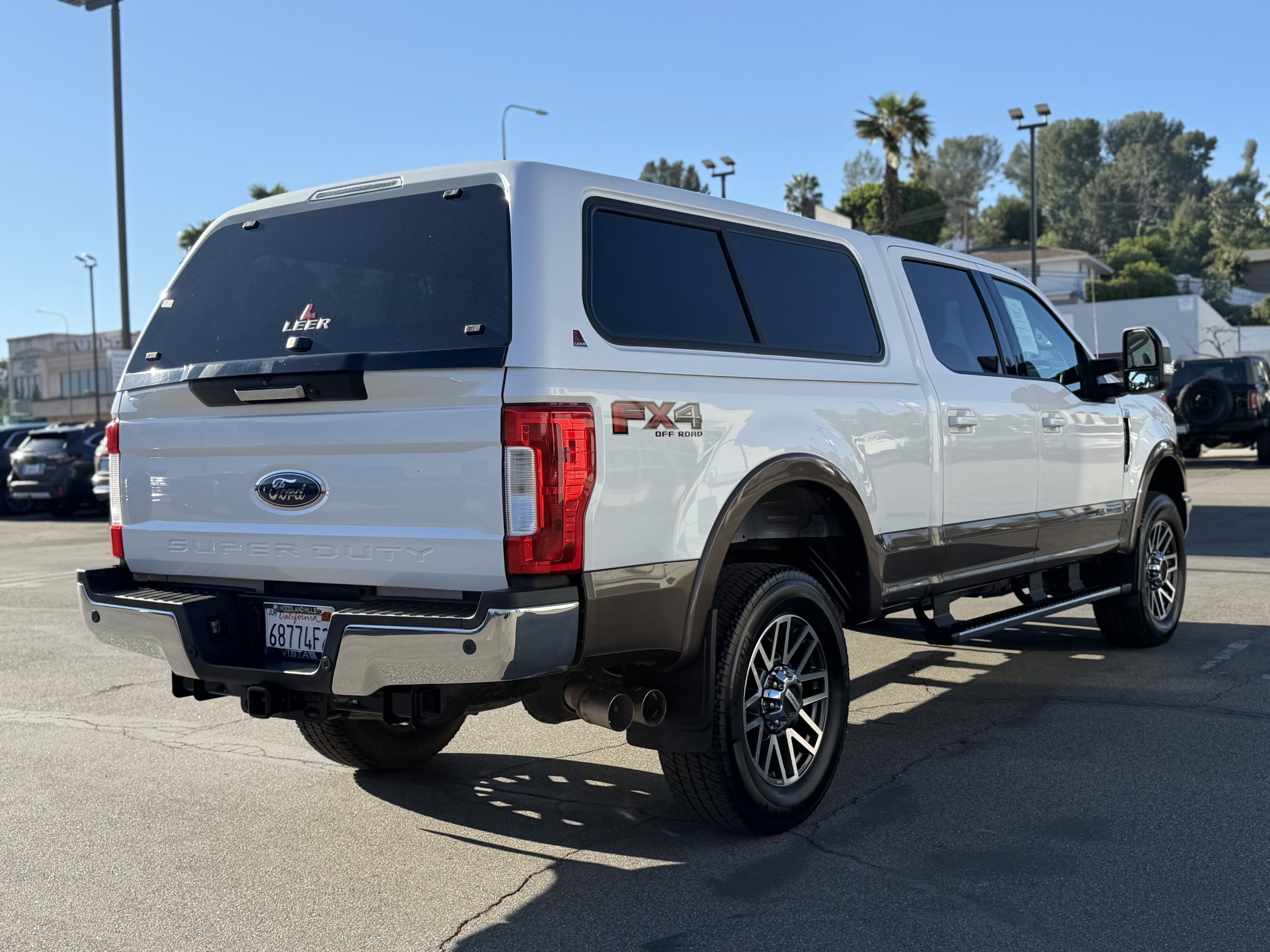 2017 Ford Super Duty F-250 SRW Lariat 4WD Crew Cab 8' Box