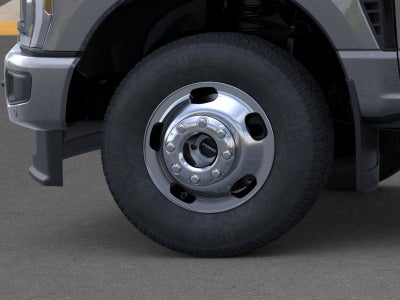 2026 Ford Super Duty F-350 DRW PLATINUM 4WD Crew Cab 8' Box