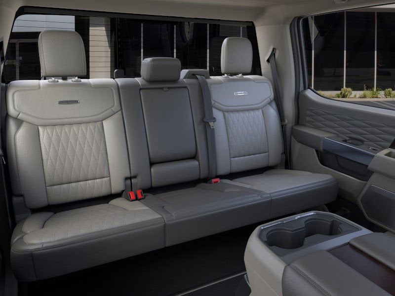 2026 Ford Super Duty F-450 DRW PLATINUM 4WD Crew Cab 8' Box