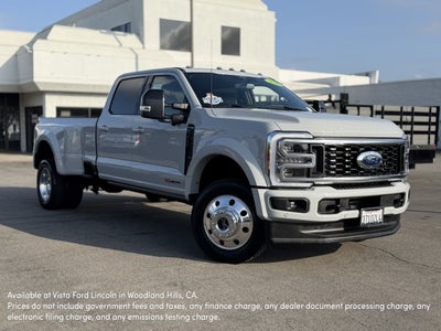 2026 Ford Super Duty F-450 DRW XL 4WD Crew Cab 8' Box