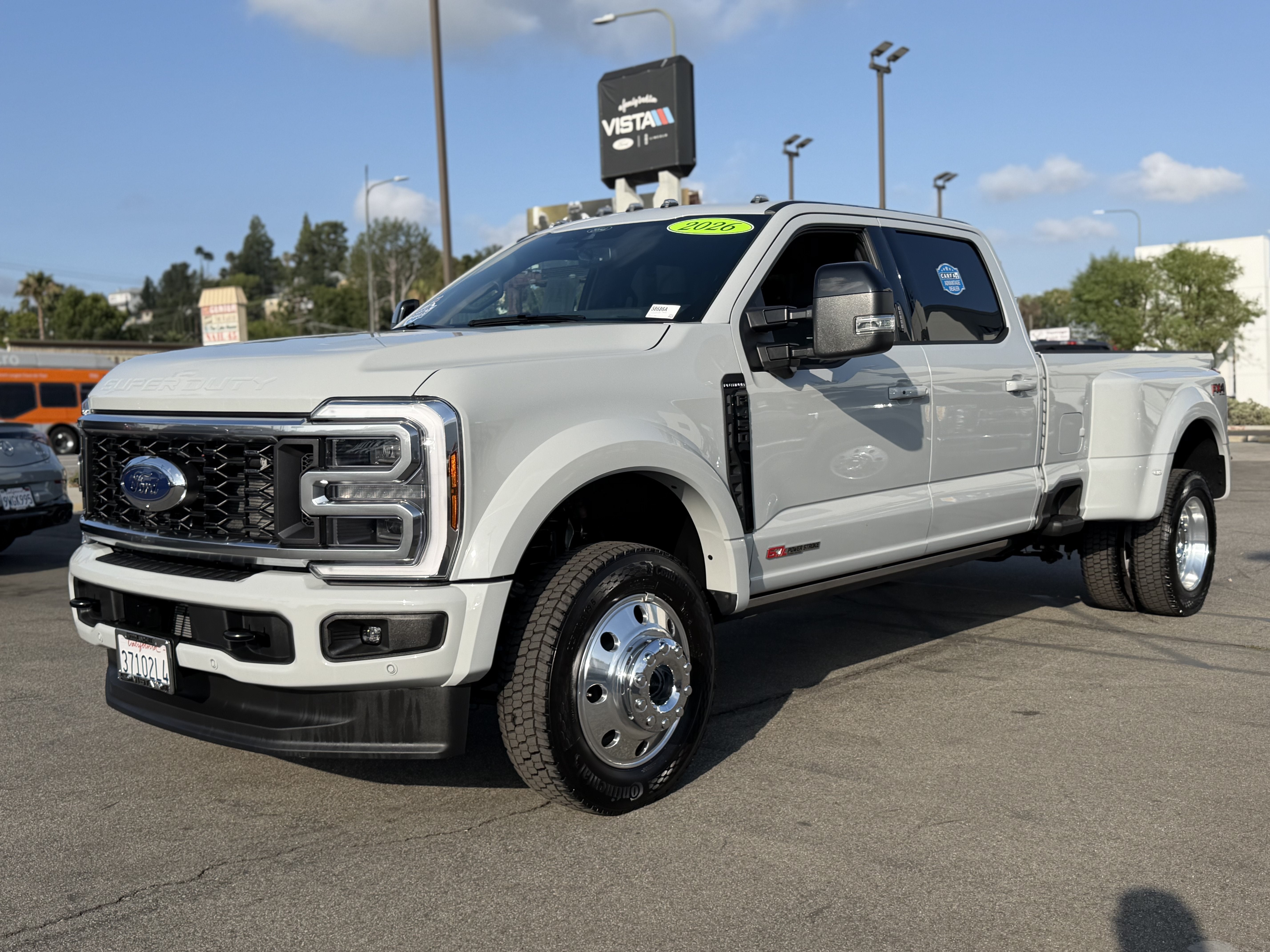 2026 Ford Super Duty F-450 DRW XL 4WD Crew Cab 8' Box
