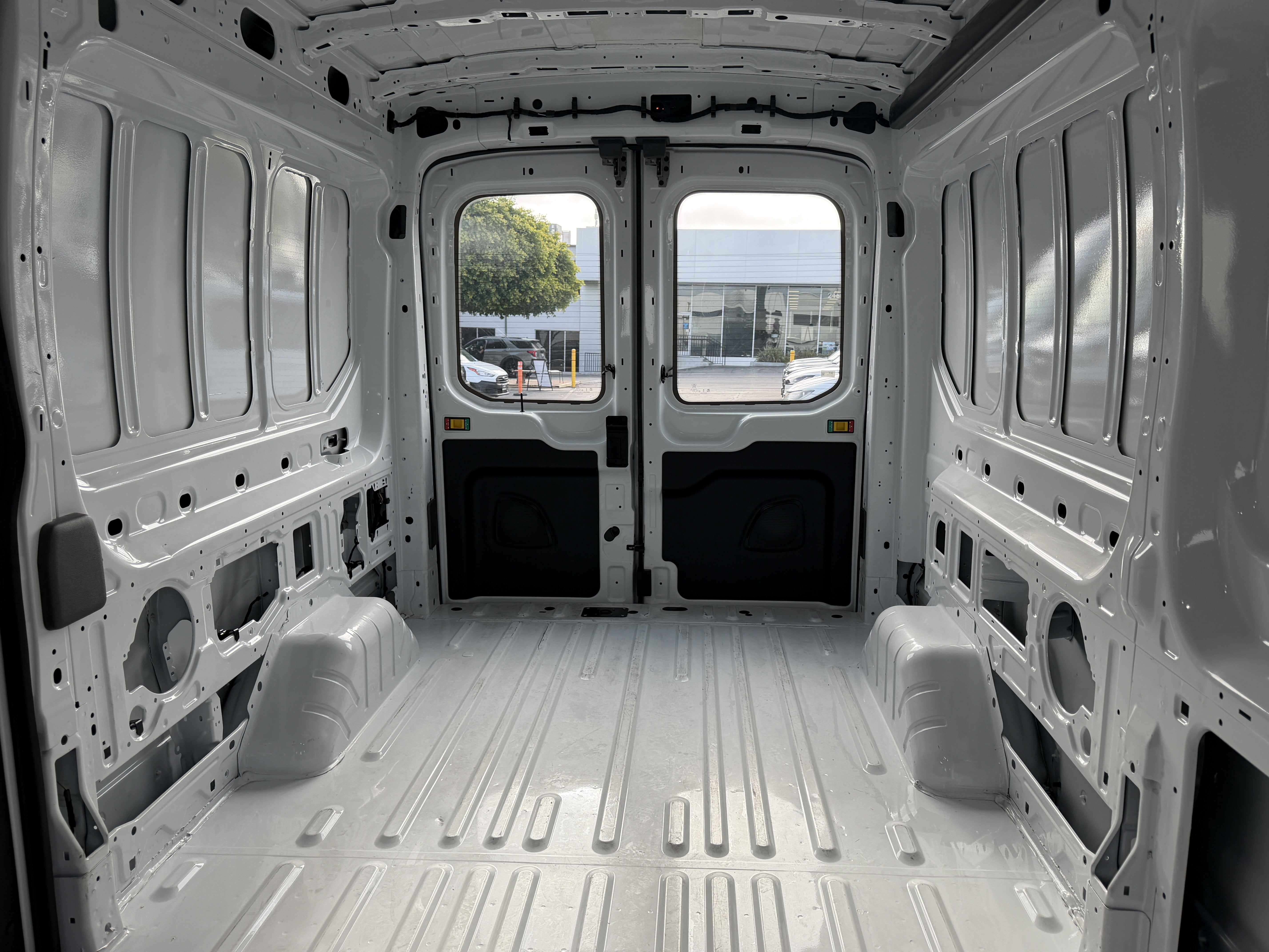 2023 Ford Transit Cargo Van T-250 148 Med Rf 9070 GVWR RWD