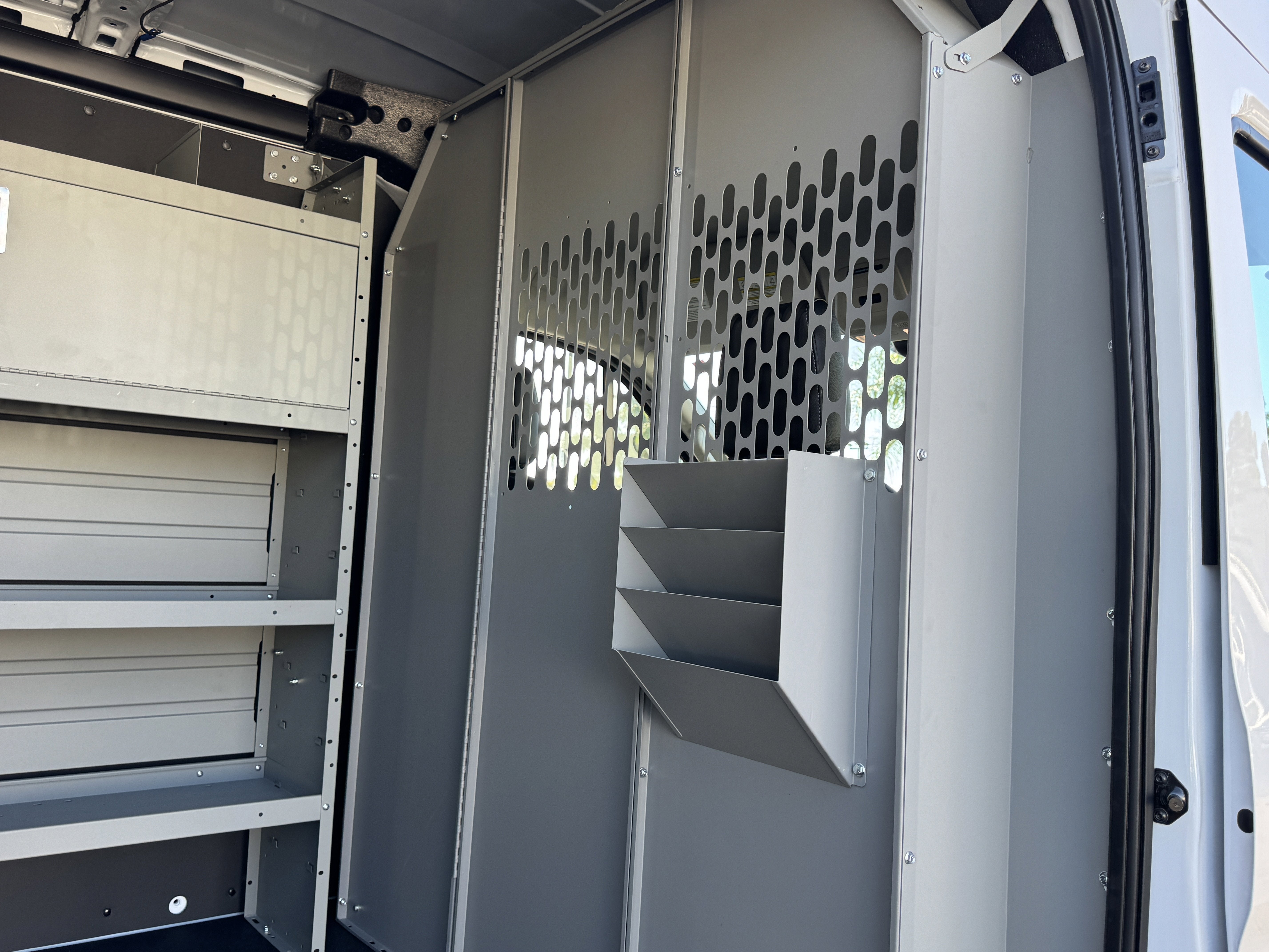 2025 Ford Transit Cargo Van T-250 148 Med Rf 9070 GVWR RWD