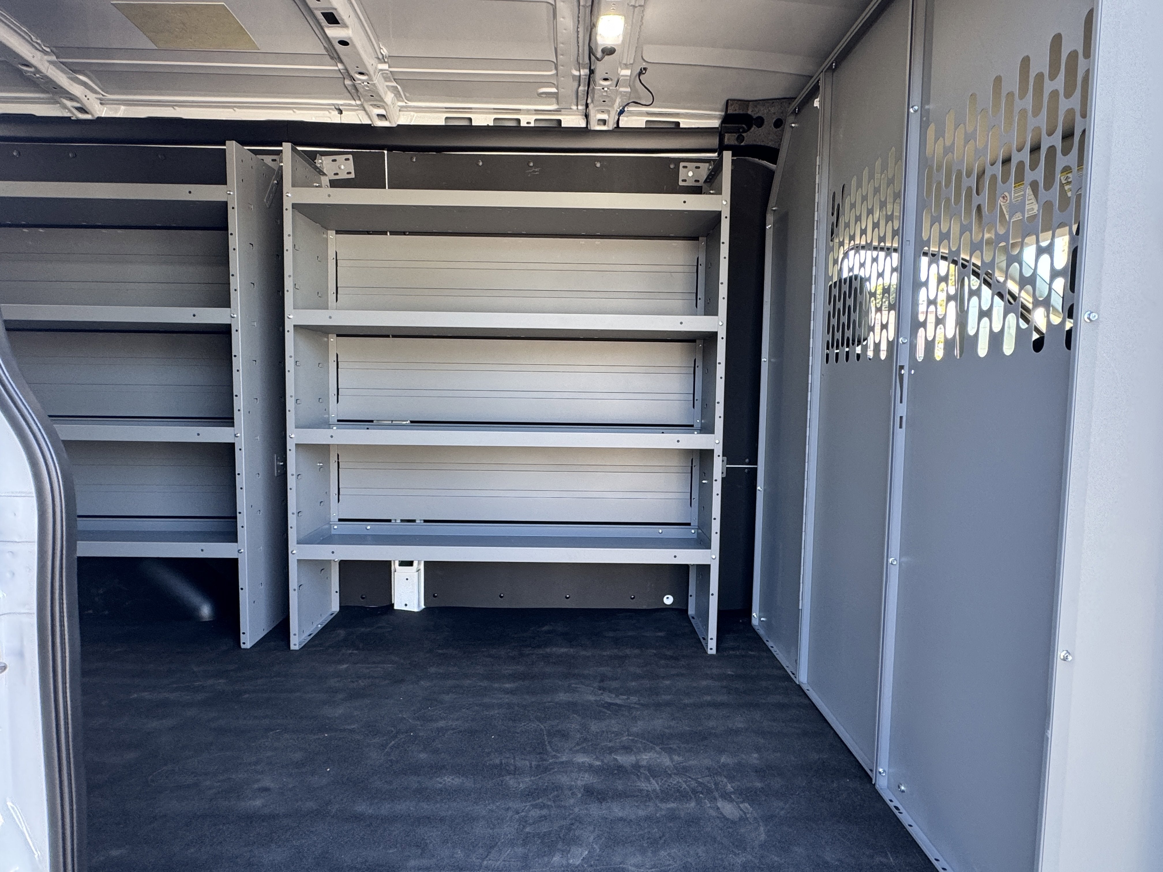 2025 Ford Transit Cargo Van T-250 148 Med Rf 9070 GVWR RWD