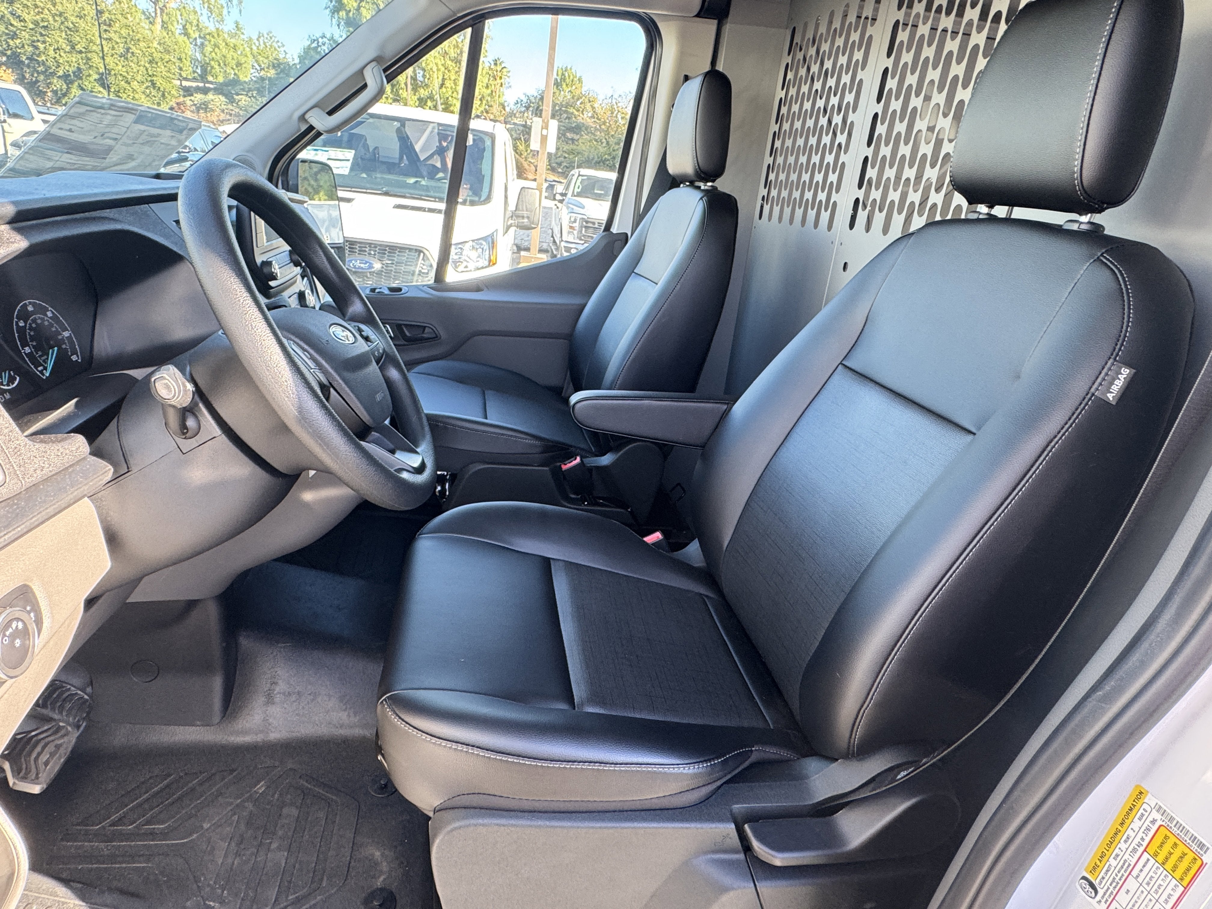 2025 Ford Transit Cargo Van T-250 148 Med Rf 9070 GVWR RWD