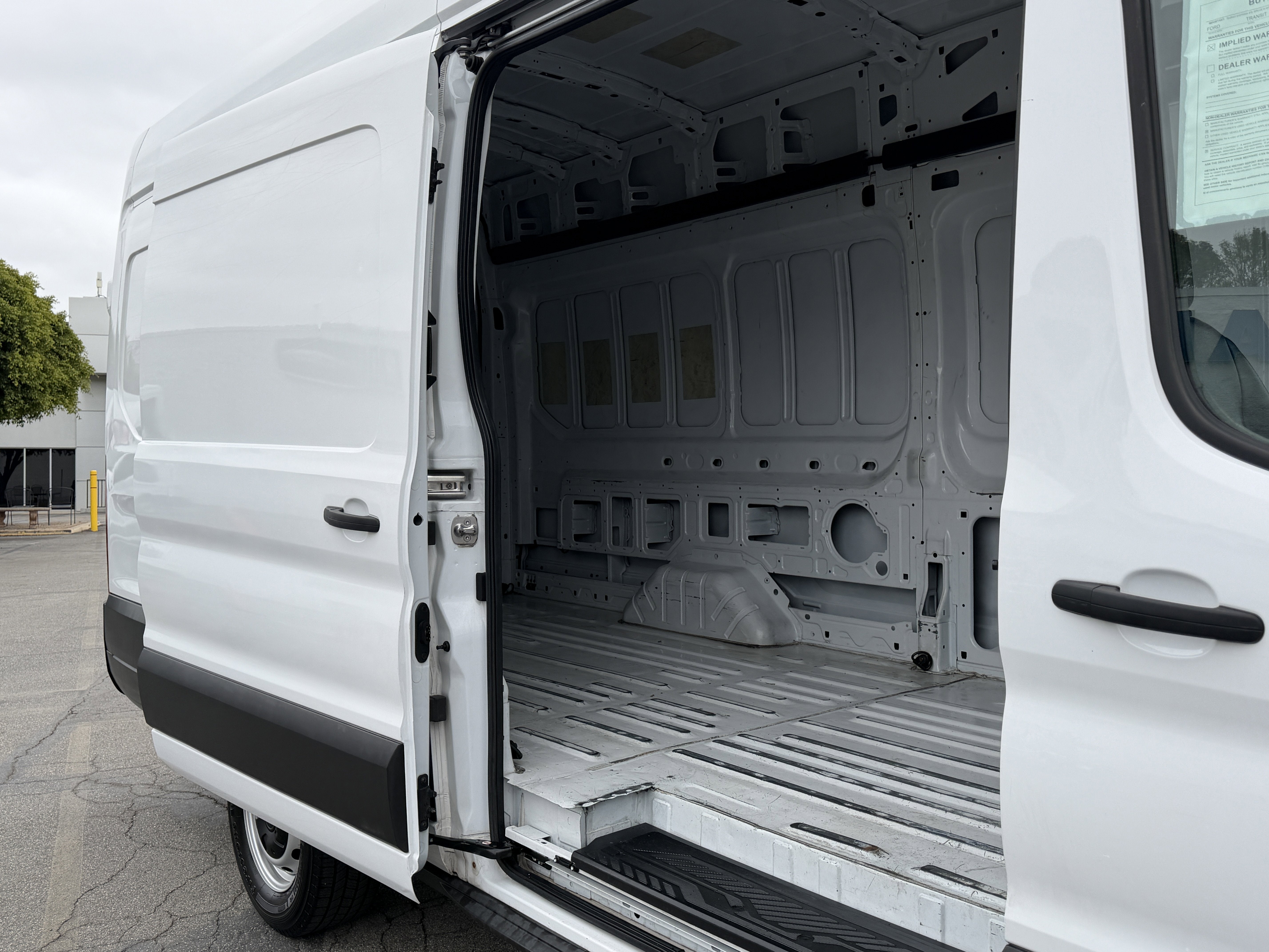 2023 Ford Transit Cargo Van T-250 148 EL Hi Rf 9070 GVWR RWD