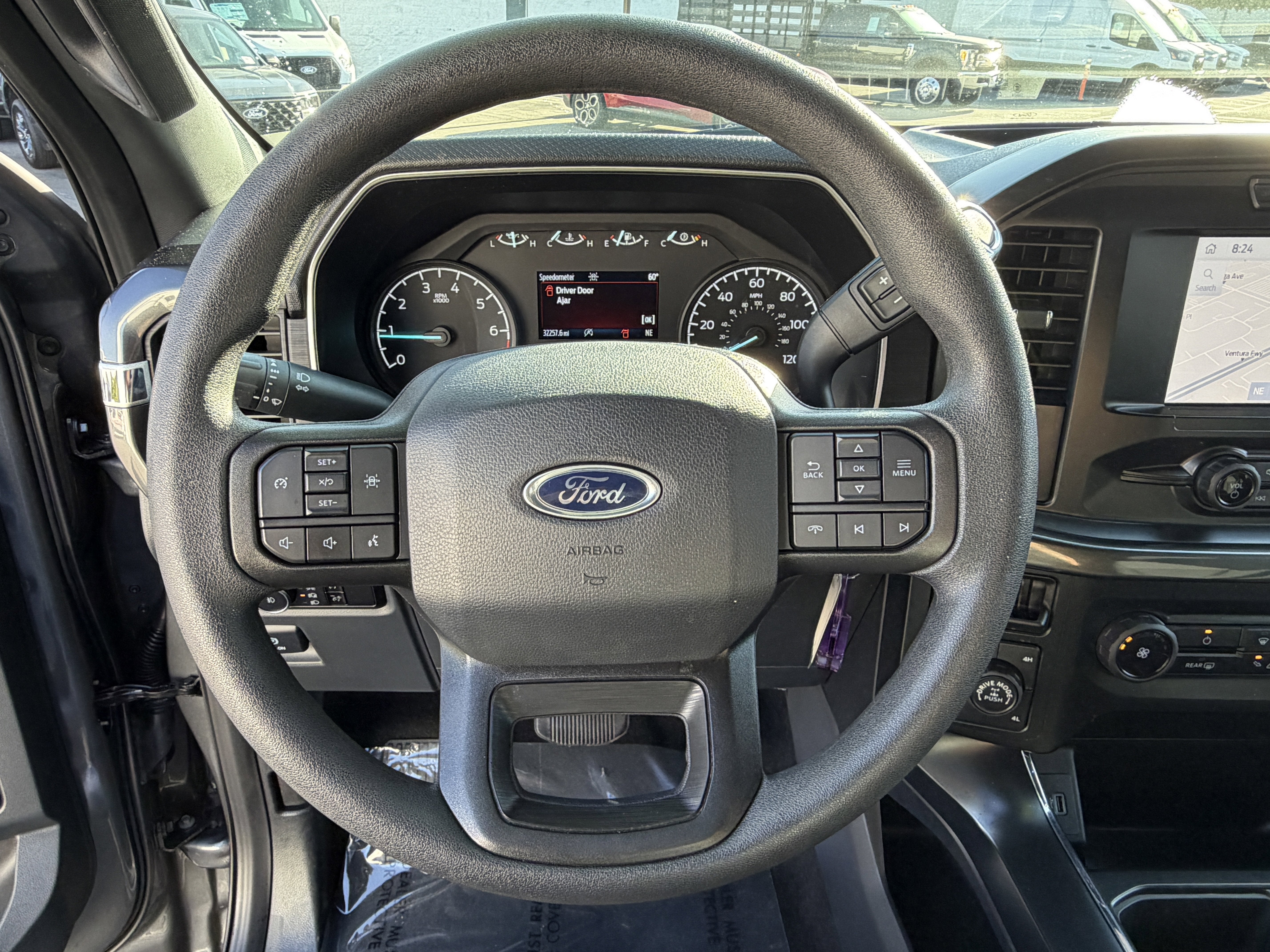 2023 Ford F-150 XL 4WD SuperCrew 5.5' Box